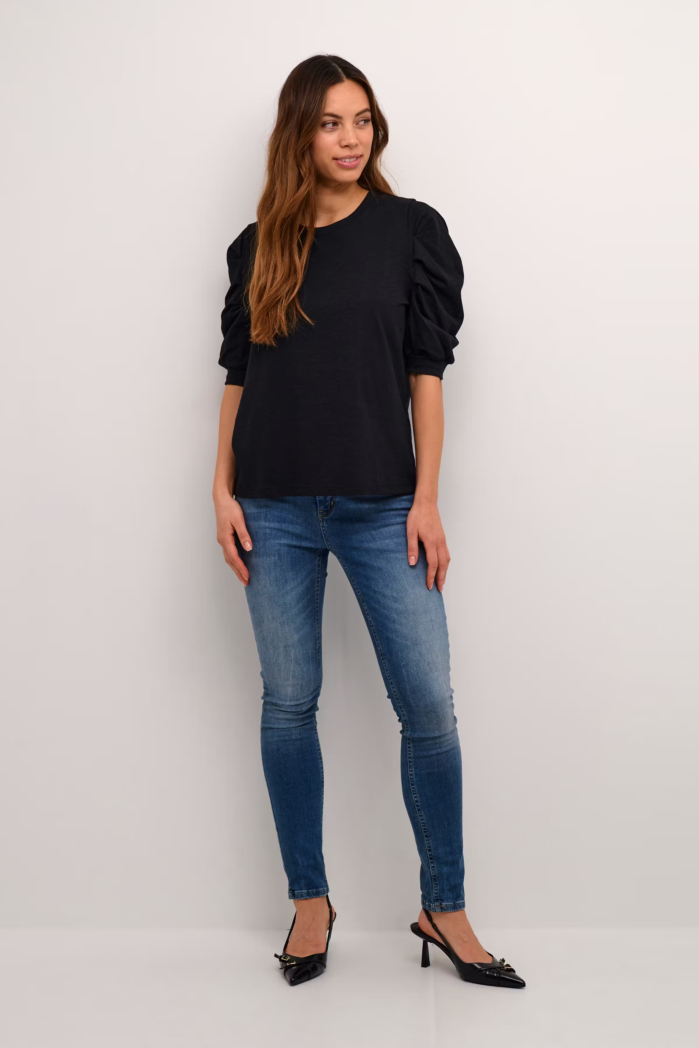 CUbiana T-shirt LOOKBOOK FRONT 50111155-500012