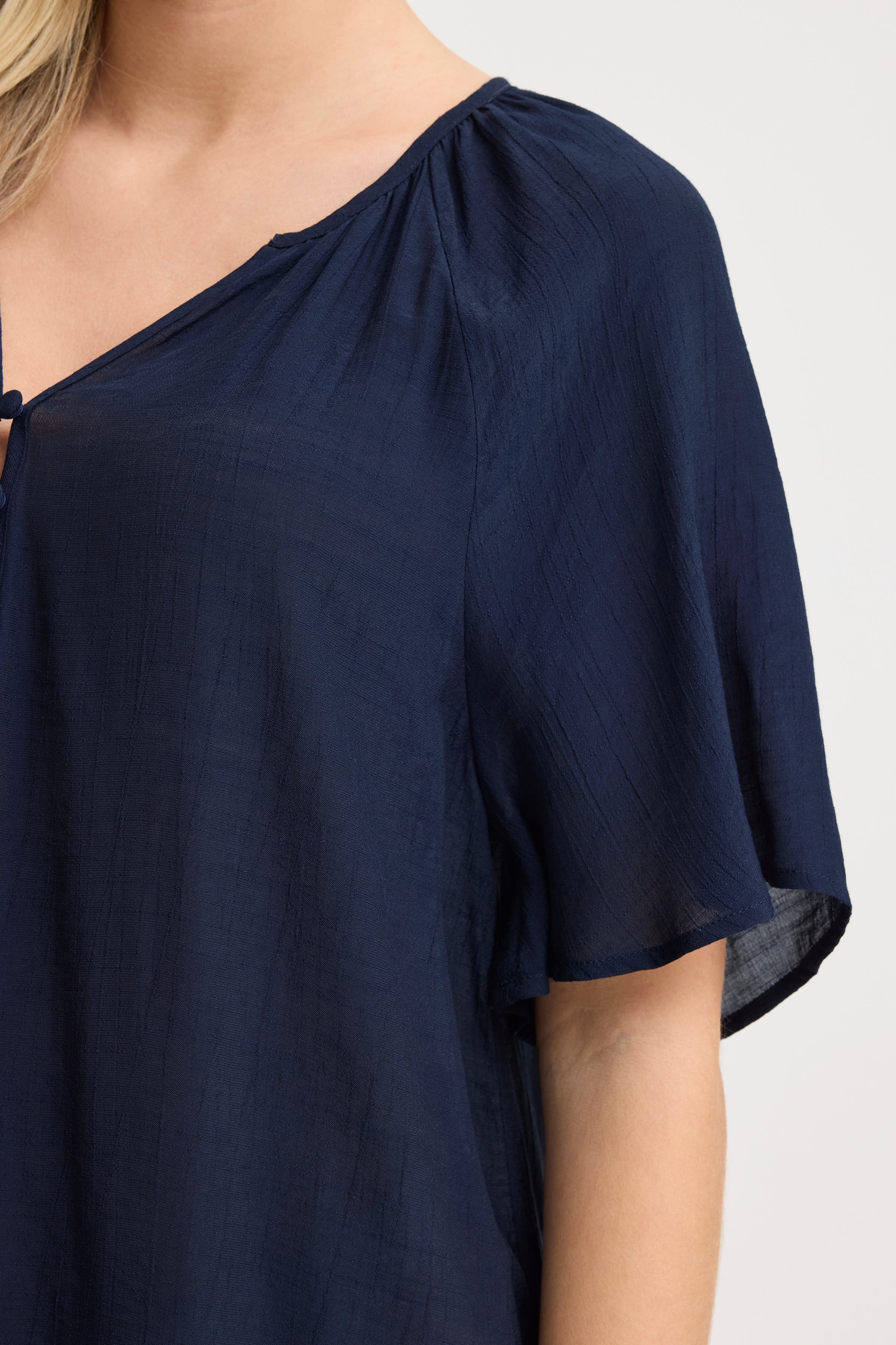 FRALYSSA Kleid LOOKBOOK DETAIL 20616098-193923