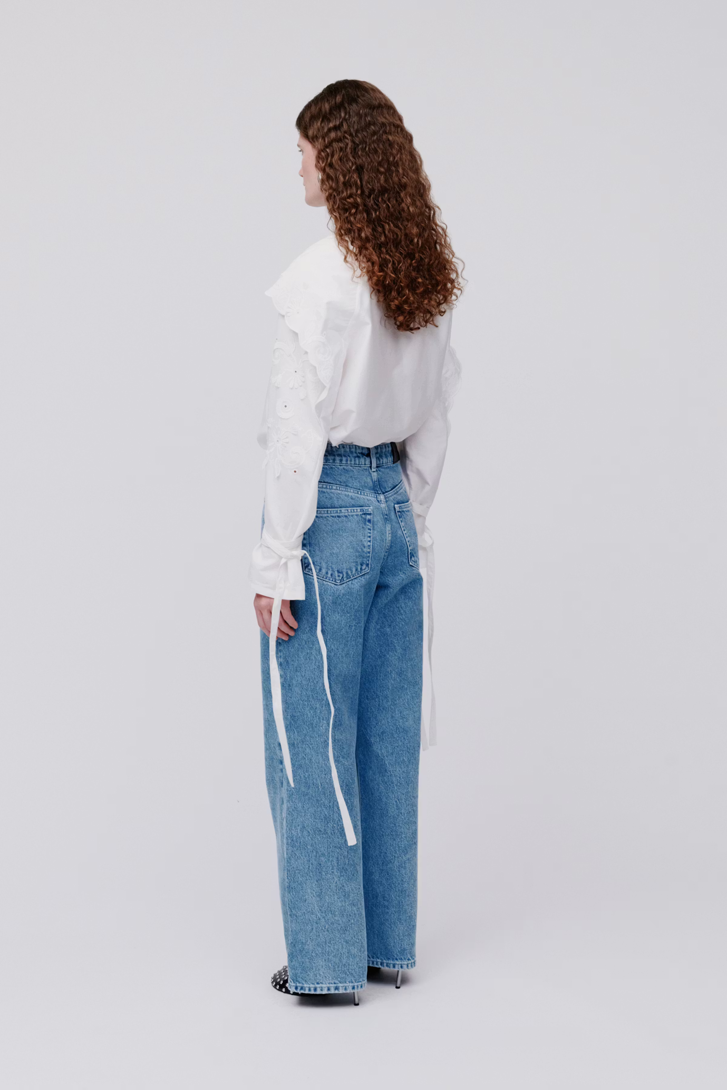 IO PETRA ANN JEANS LOOKBOOK BACK 30600620-BL854