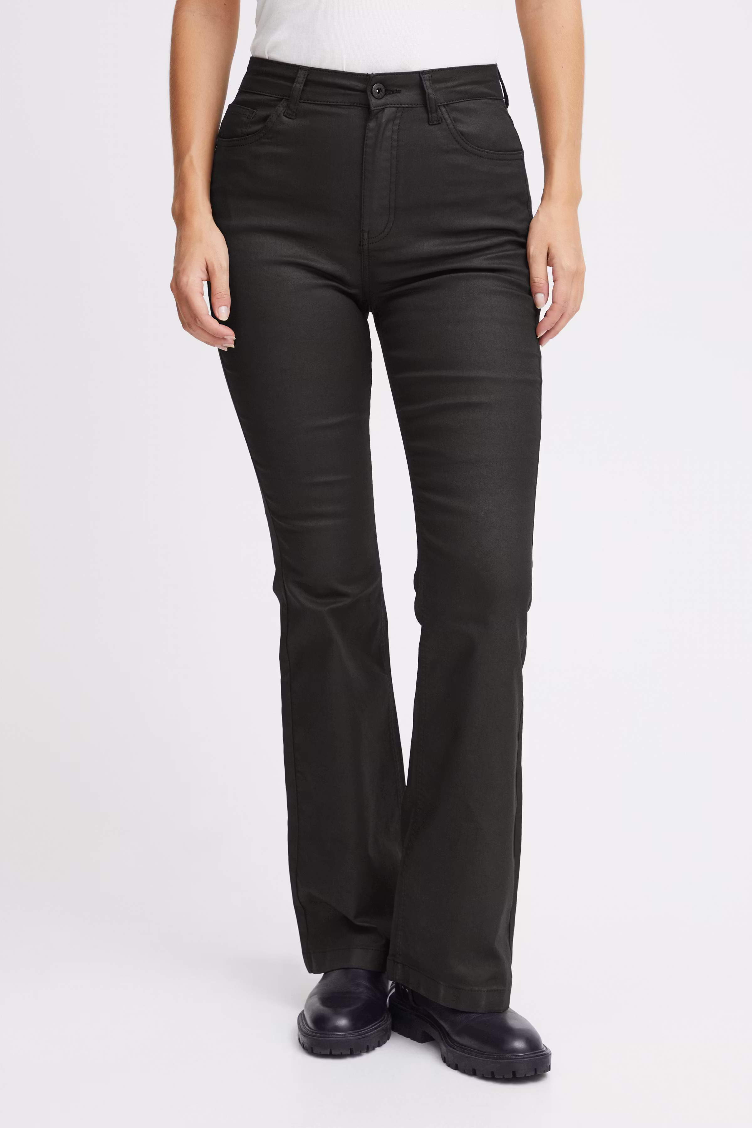 PZBECCA UHW Coated Bootcut Leg LOOKBOOK FRONT 50207959-193911