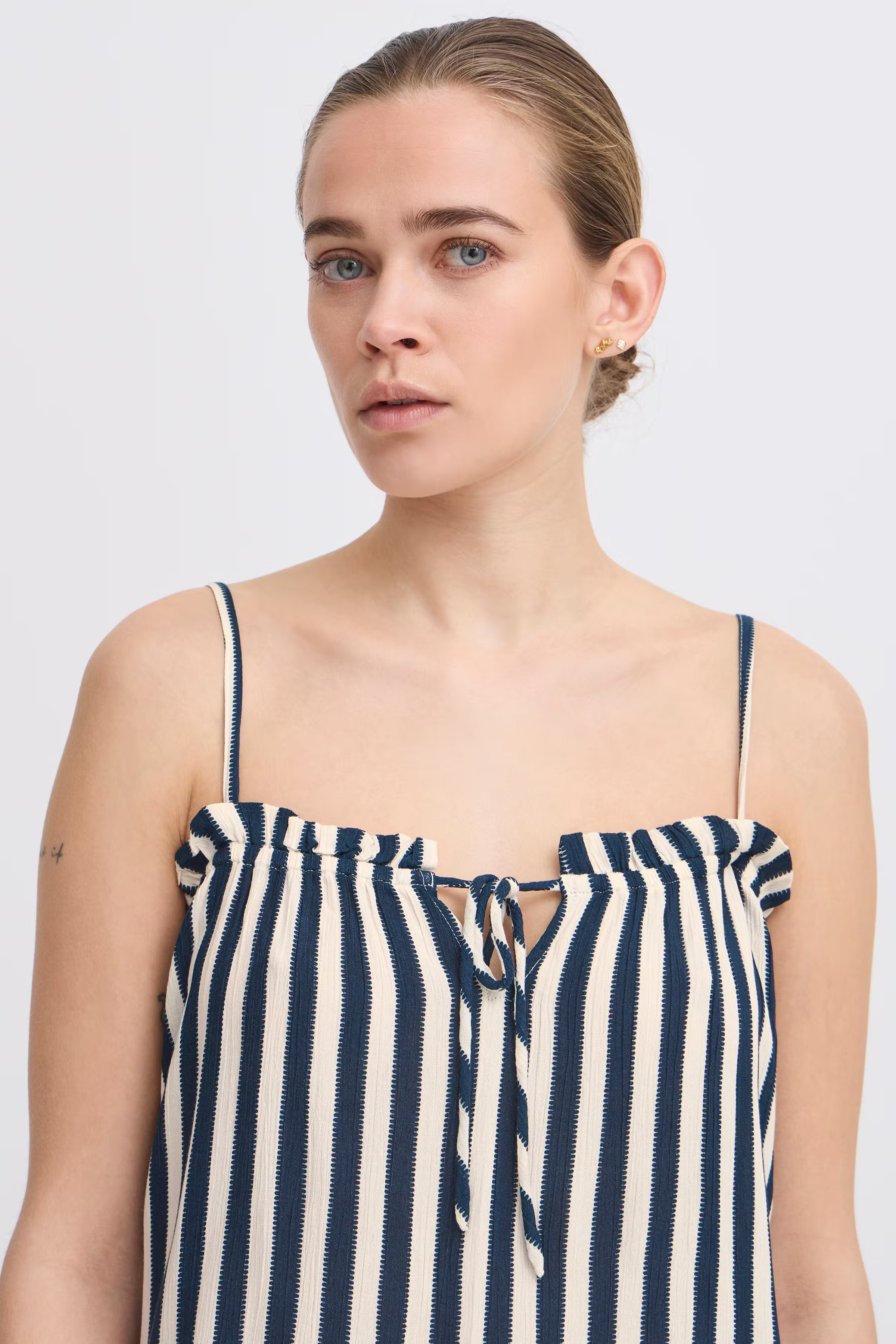 IHMARRAKECH Kurzarm-Bluse LOOKBOOK DETAIL 20122946-204479