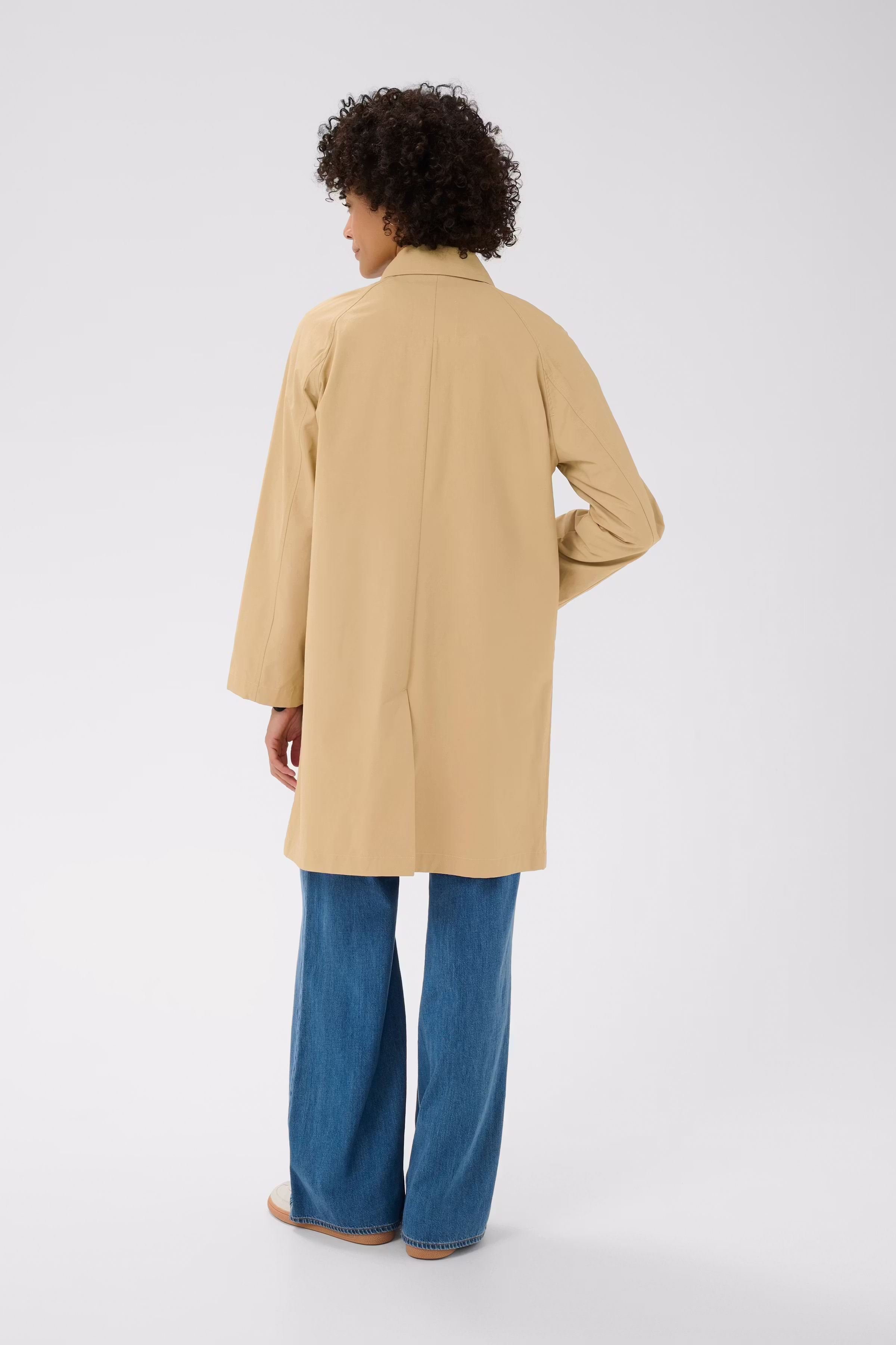 EttiePW Coat LOOKBOOK BACK 30310343-151114