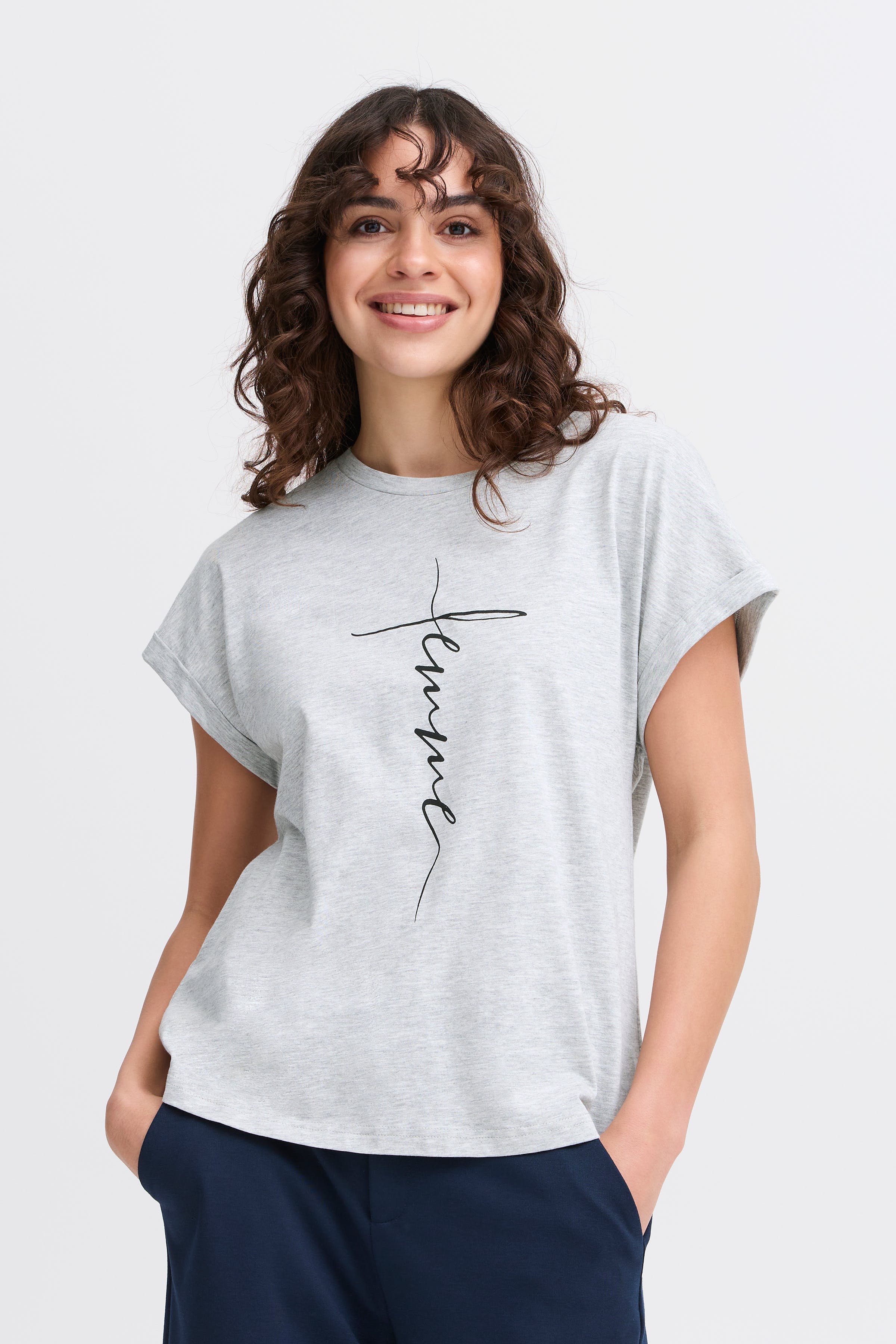 FREDENA T-shirt LOOKBOOK FRONT 20615462-200672