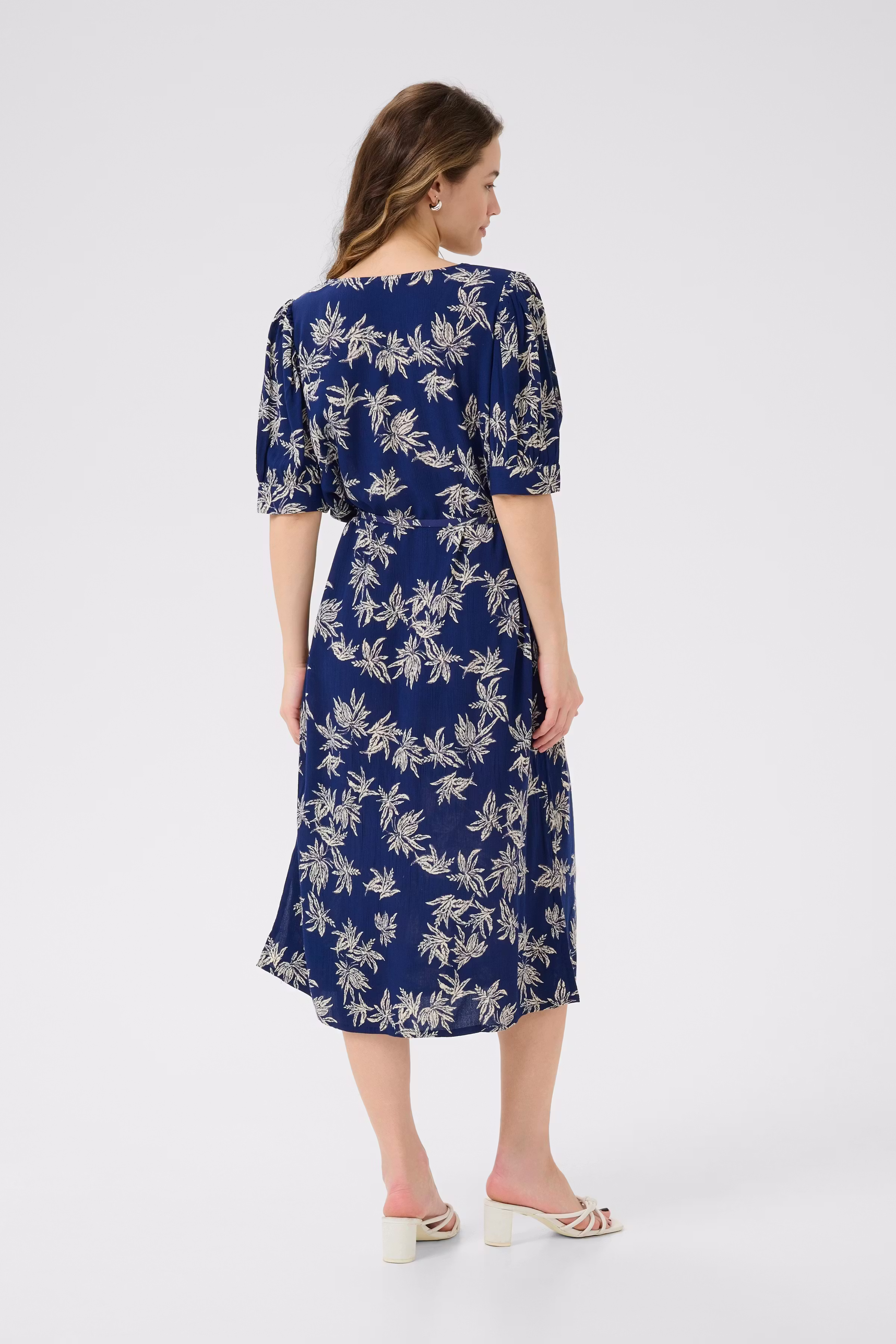 BPskyla Kleid LOOKBOOK BACK 10590905-107836B