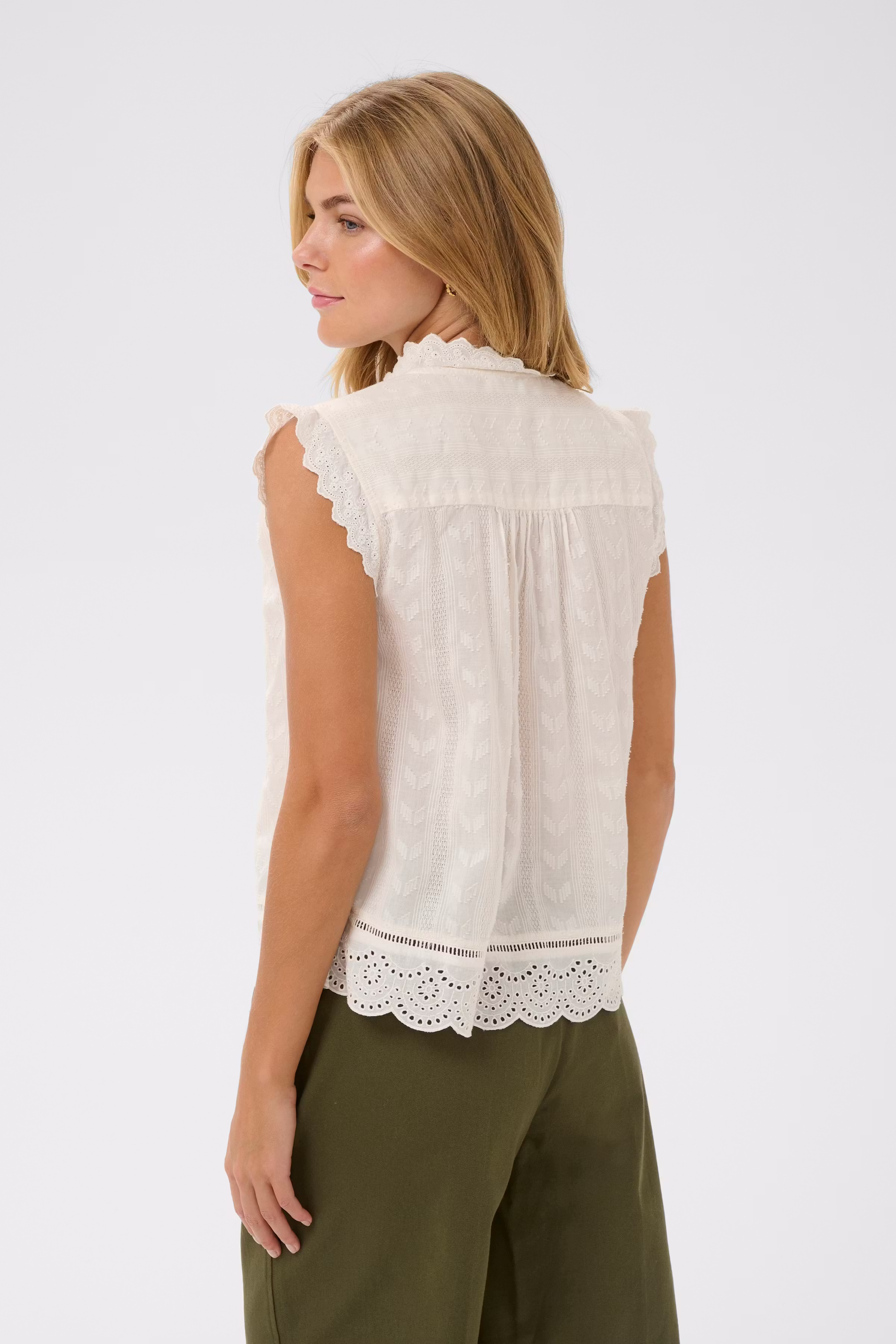 RowynSZ Shirt LOOKBOOK BACK 30515038-110605