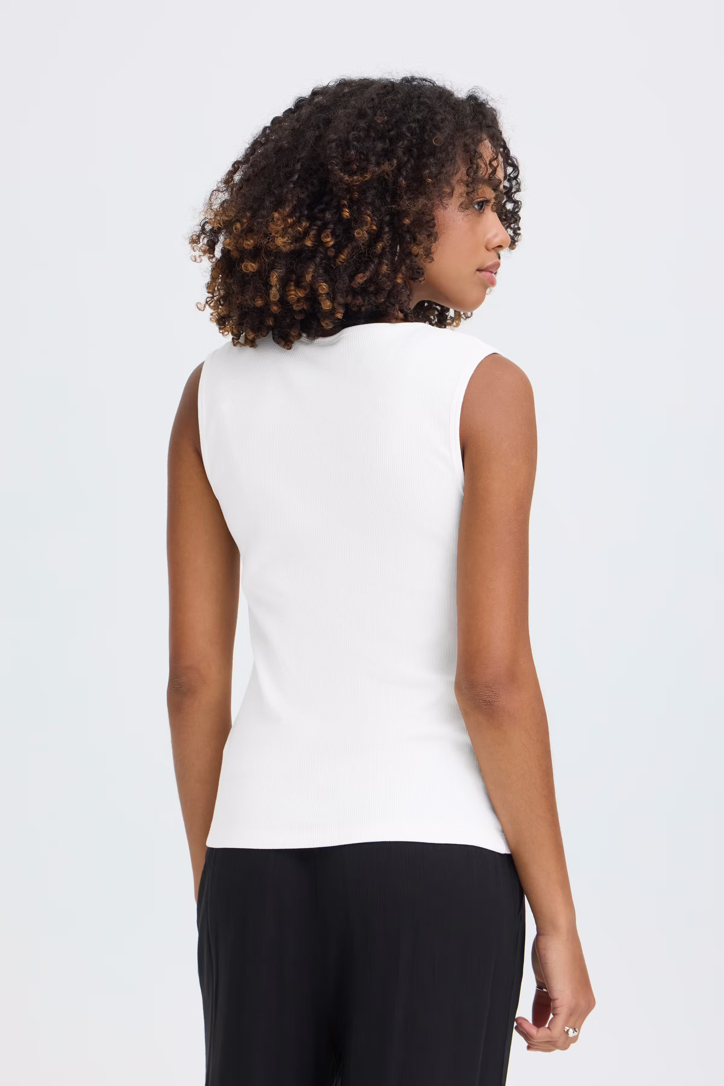 IHPALMA Top LOOKBOOK BACK 20125495-114201