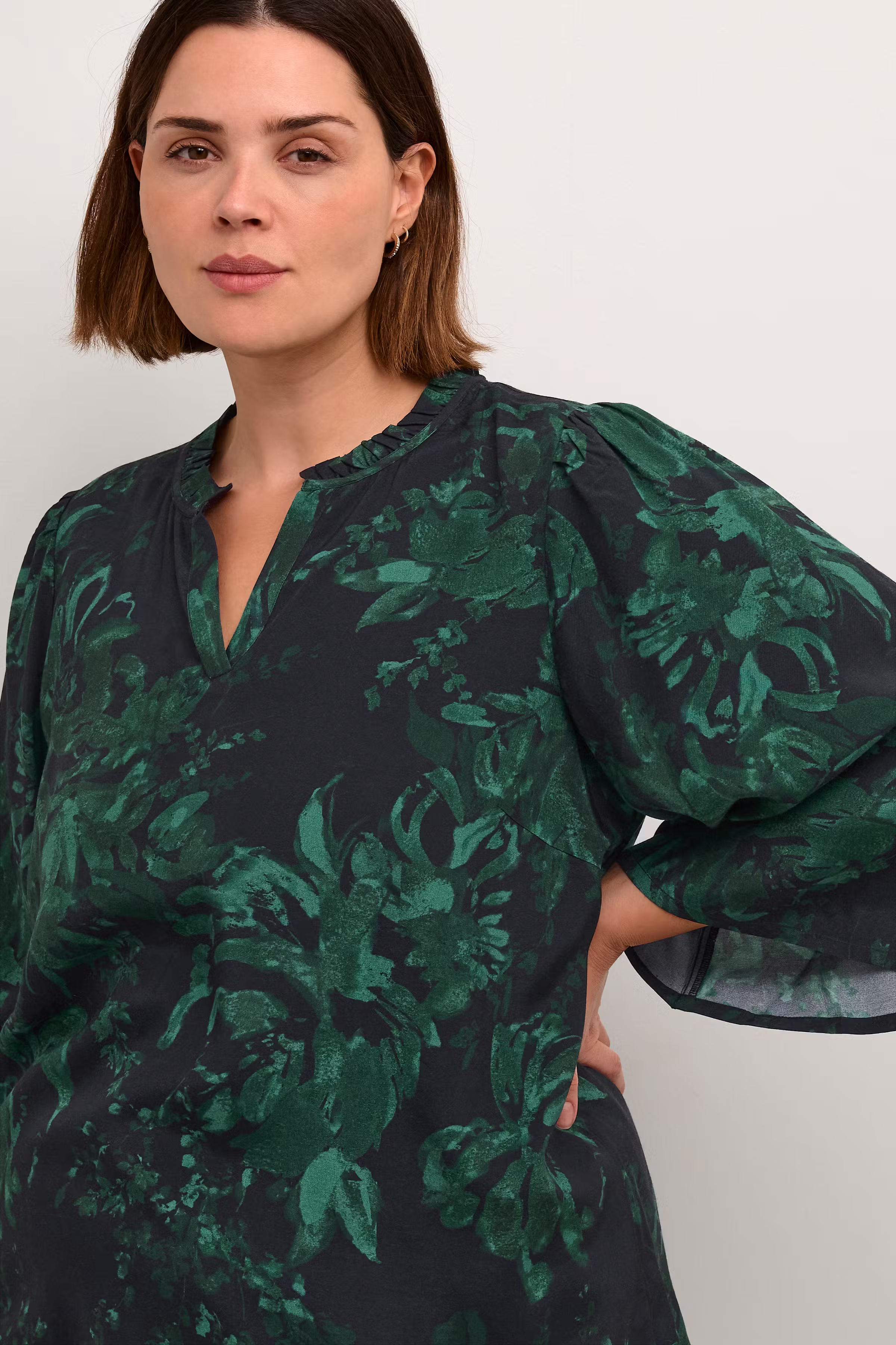 KCmina Blouse LOOKBOOK DETAIL 10582697-106561