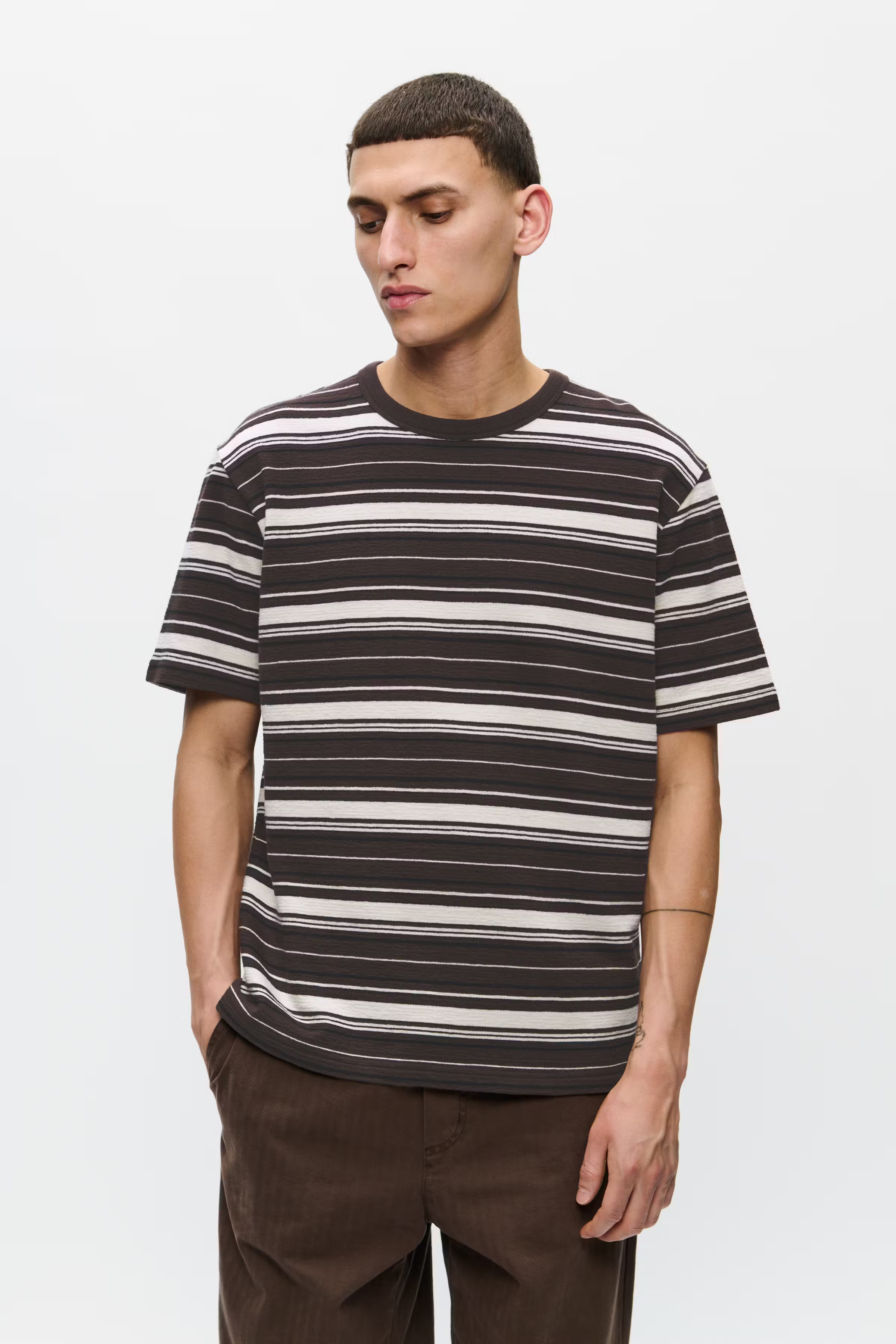 WWEaston T-shirt LOOKBOOK FRONT 30251540-304134