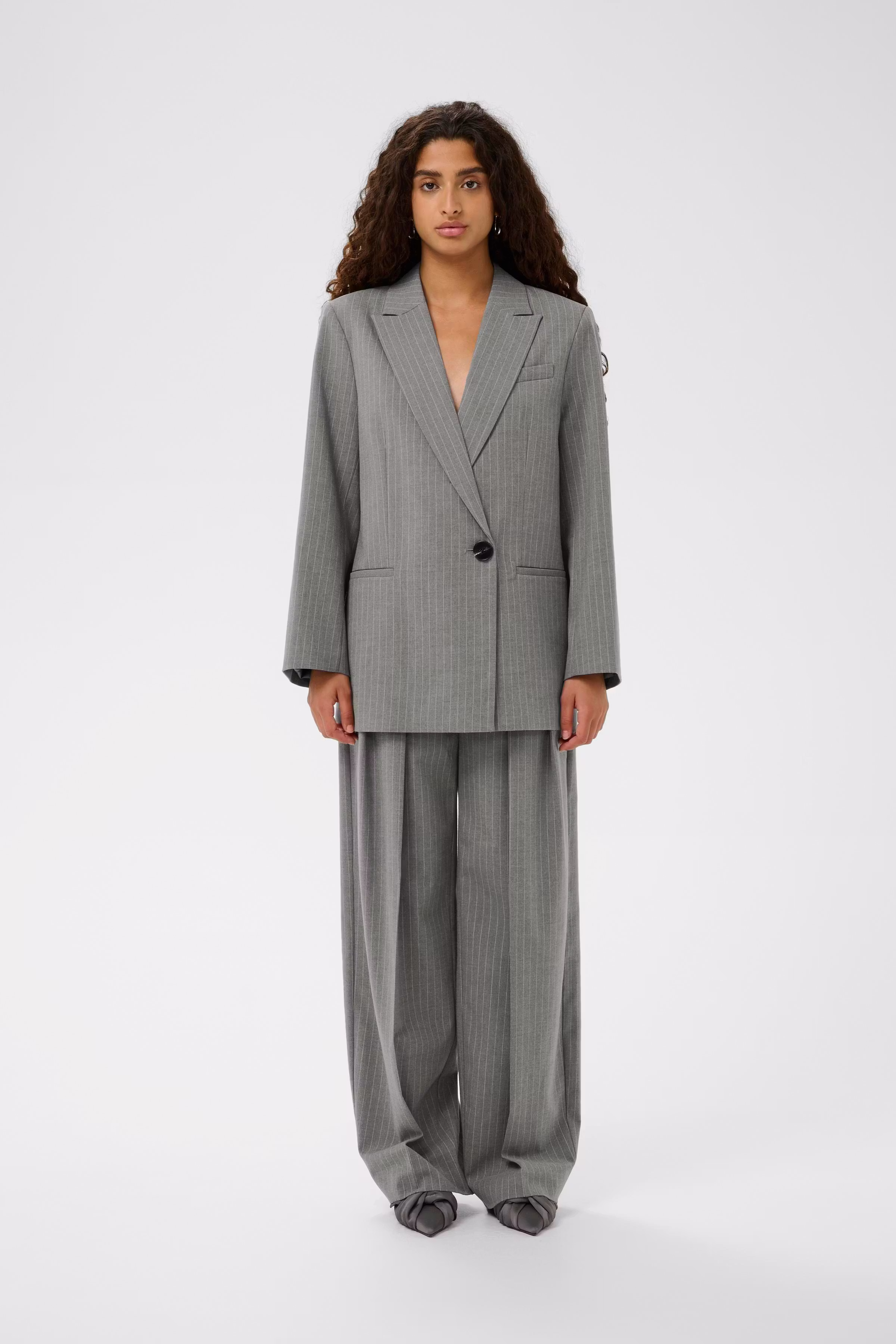 HOSANNAIW Trousers LOOKBOOK DETAIL 30112224-300285