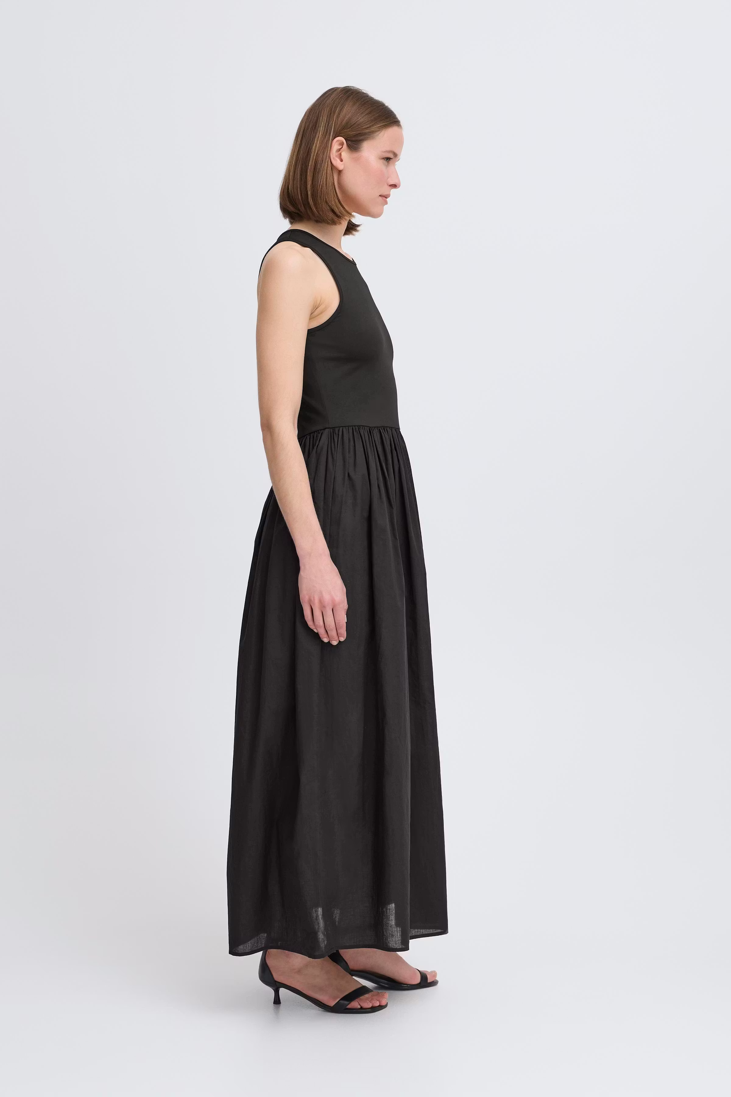 IHXALMA Kleid LOOKBOOK FRONT 20123777-194008