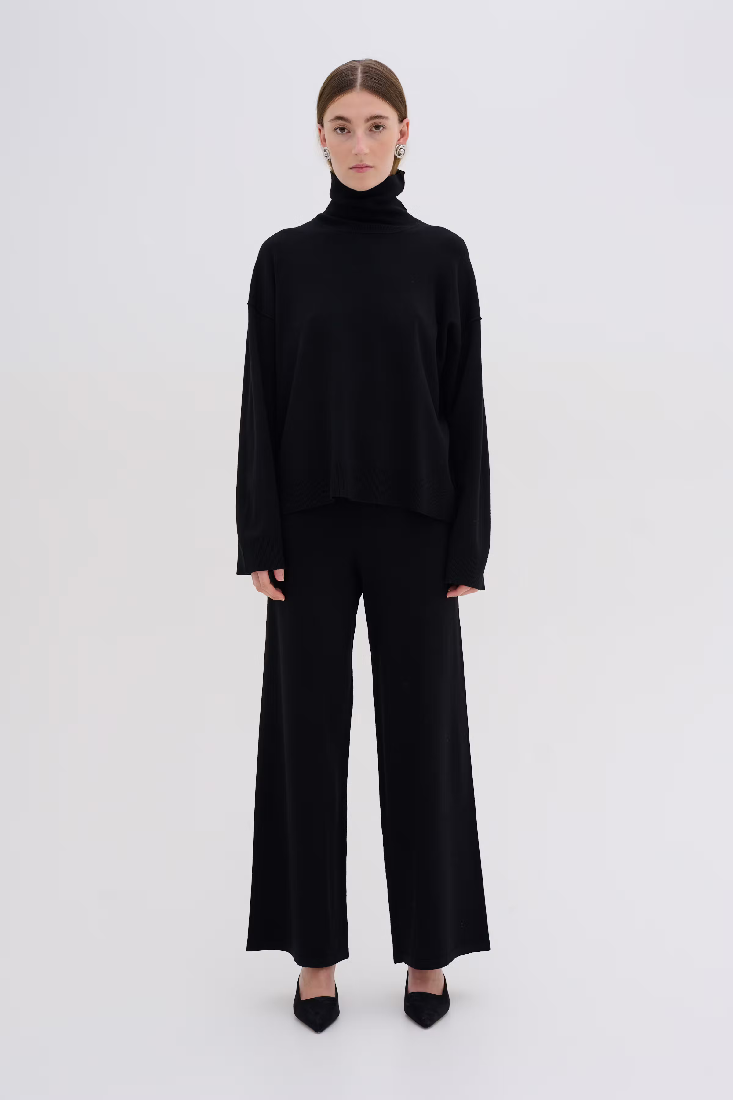 EmmaMW Pullover LOOKBOOK FRONT 10704853-100031
