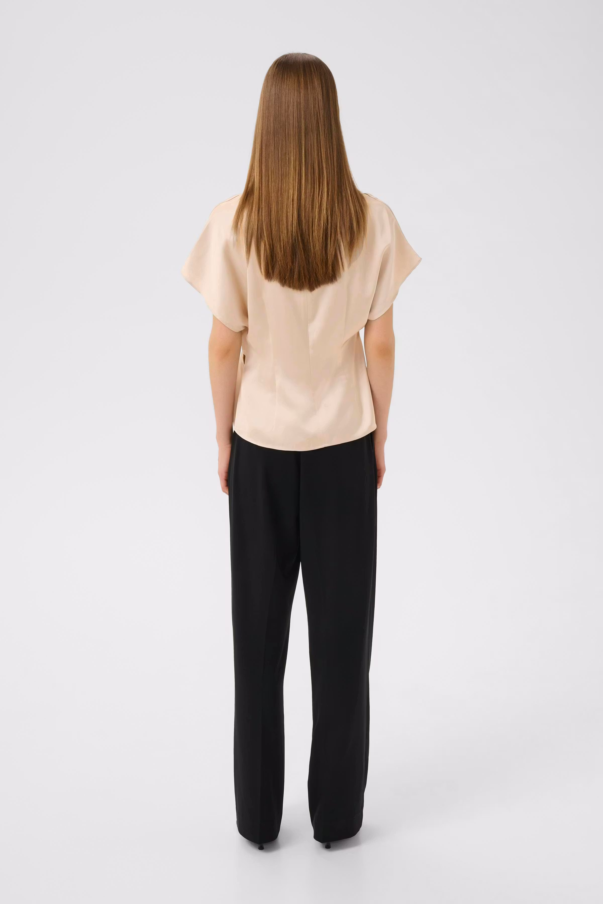 DaforaIW Top LOOKBOOK BACK 30111017-303115