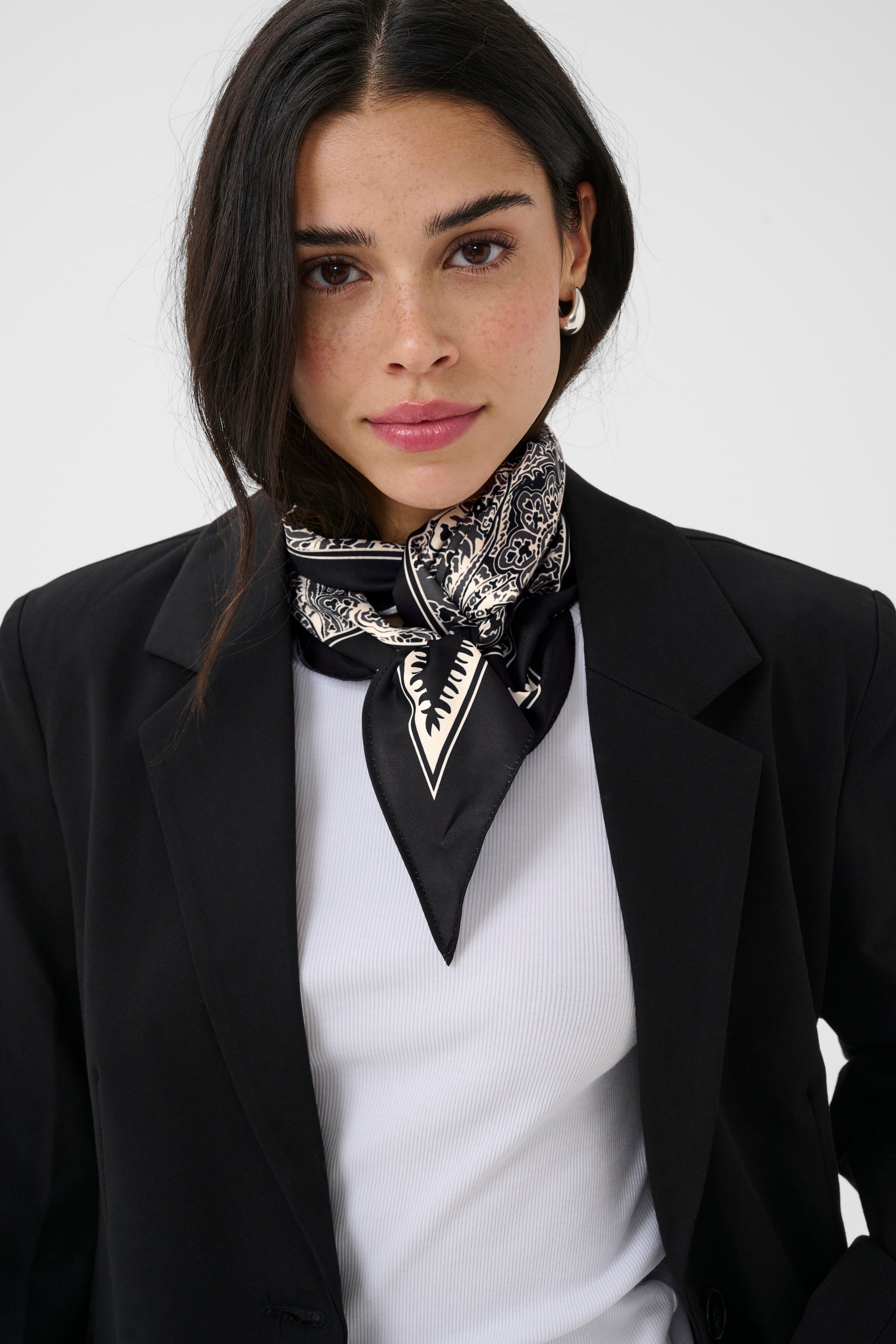 KAcharlotte Tuch LOOKBOOK DETAIL 10512252-110007