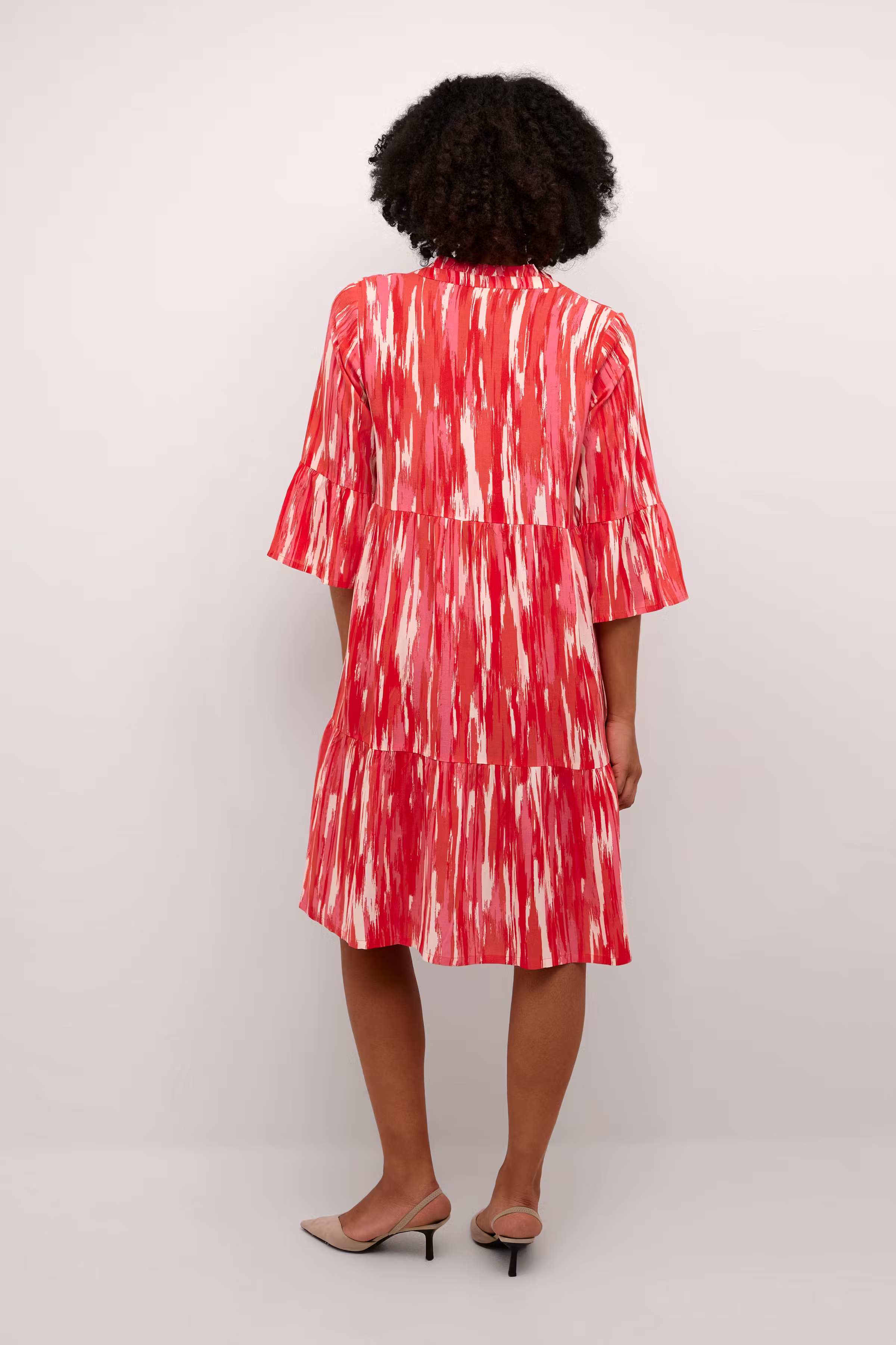 KAarina Kjole LOOKBOOK BACK 10552341-106844