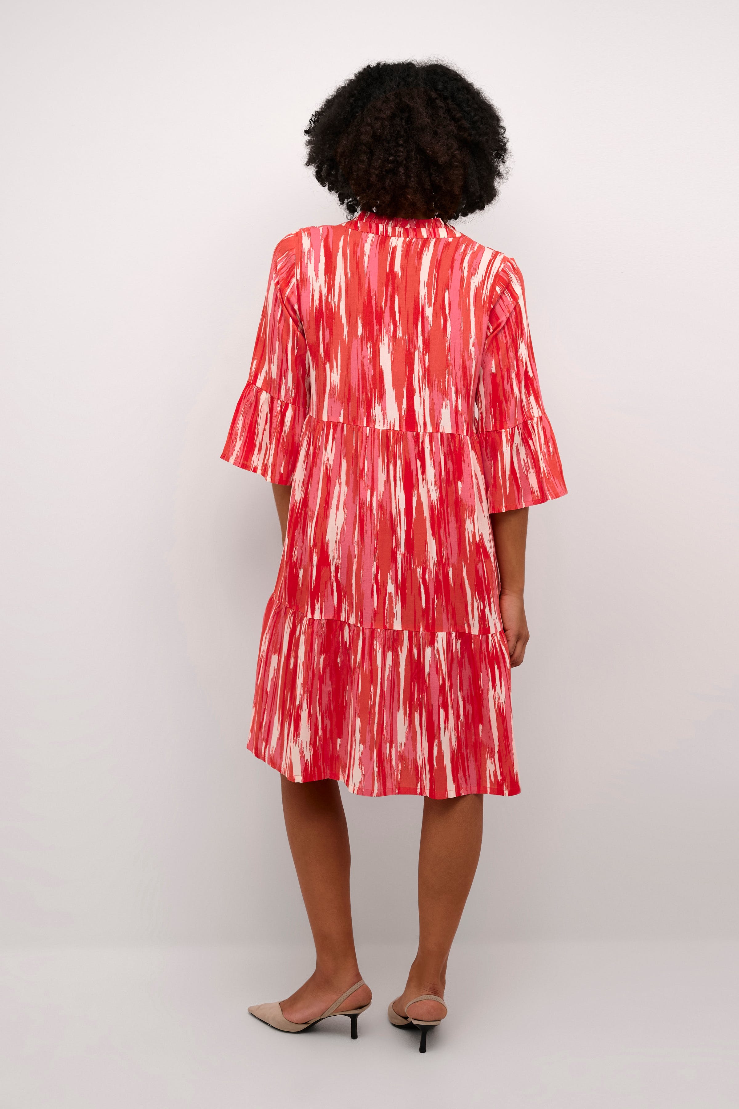 KAarina Kjole LOOKBOOK BACK 10552341-106844