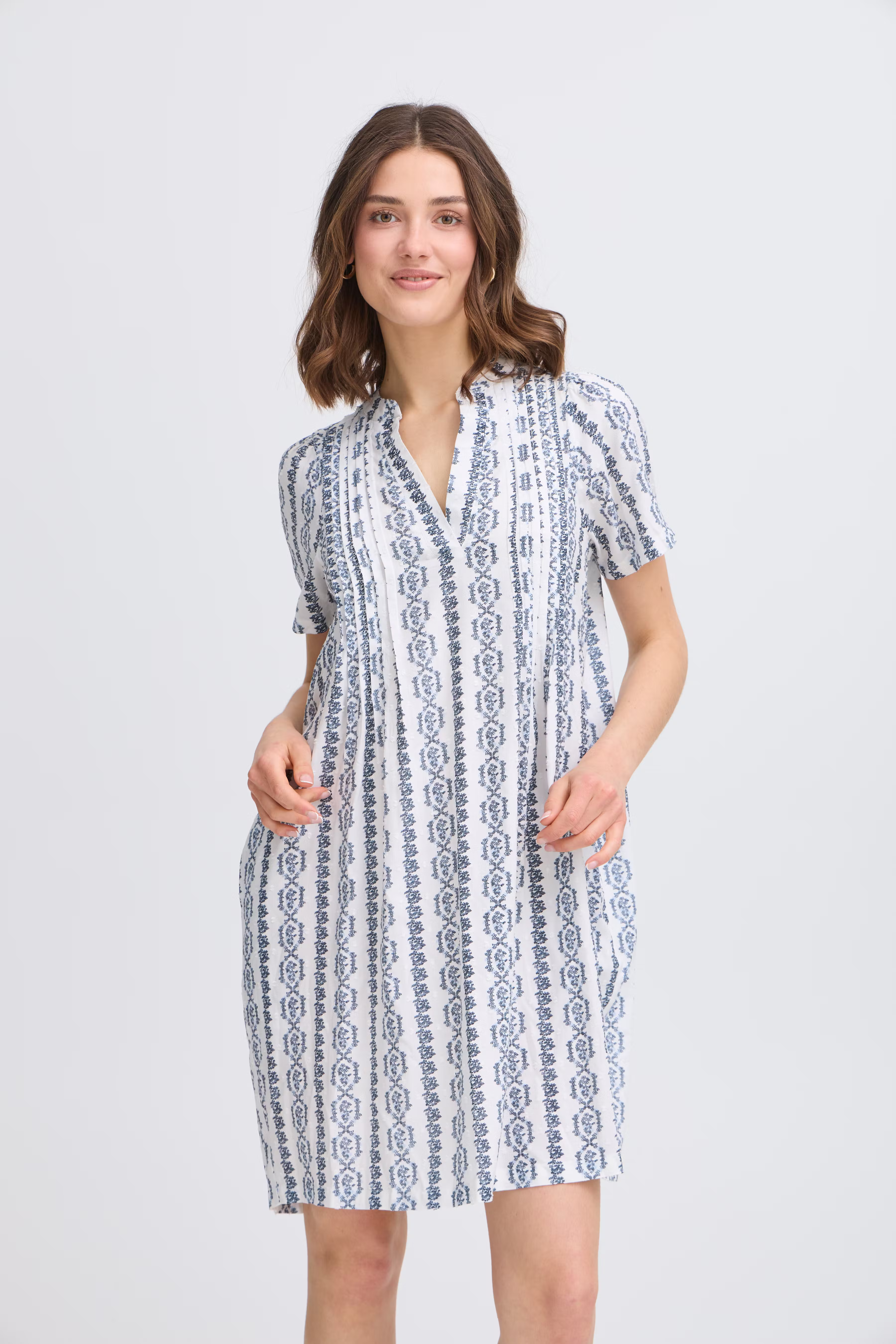 FRSOPHIA Dress LOCATION NONE 20616303-205547