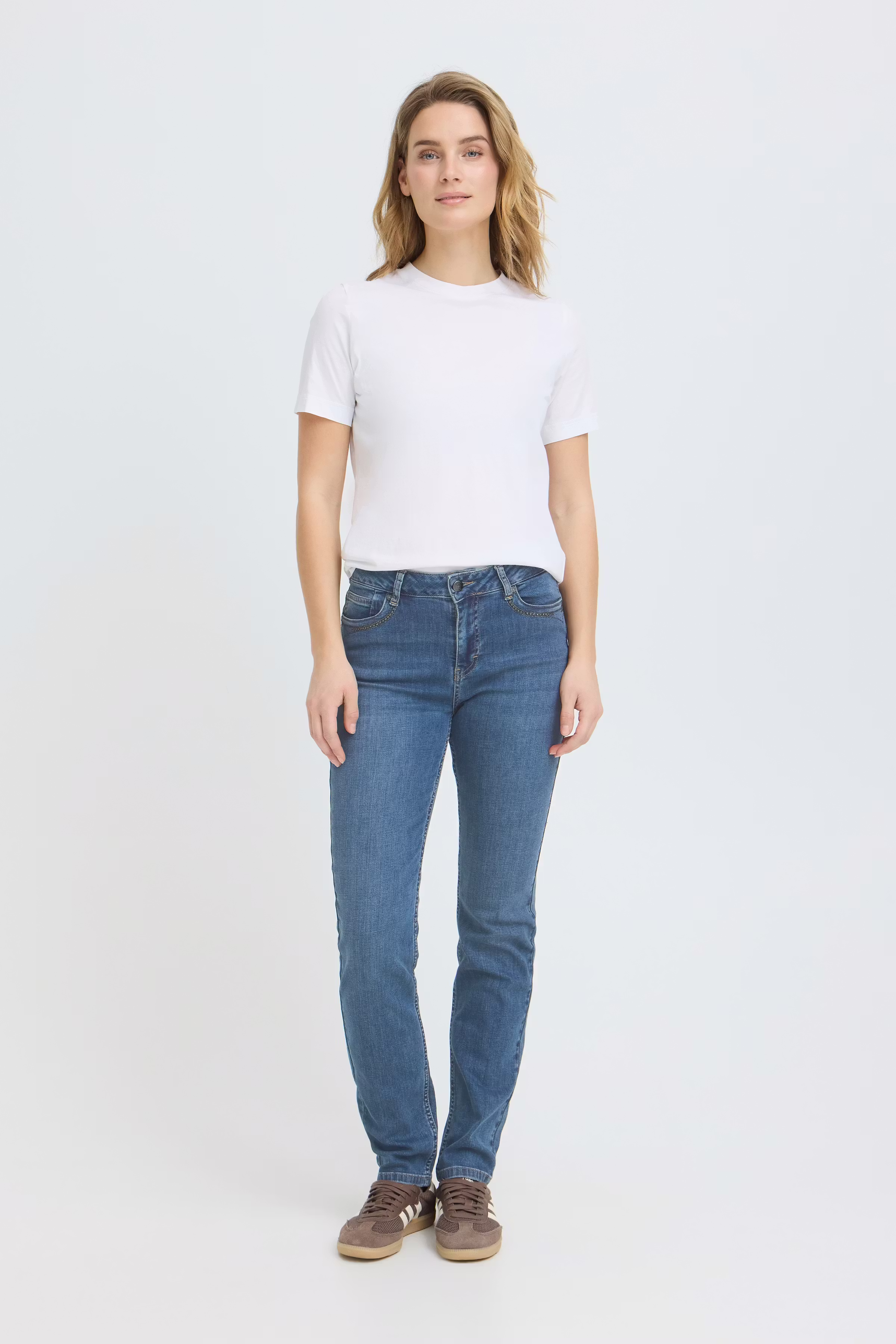 PZEMMA HW Jeans W Deco Straight Leg LOOKBOOK FRONT 50208263-200005
