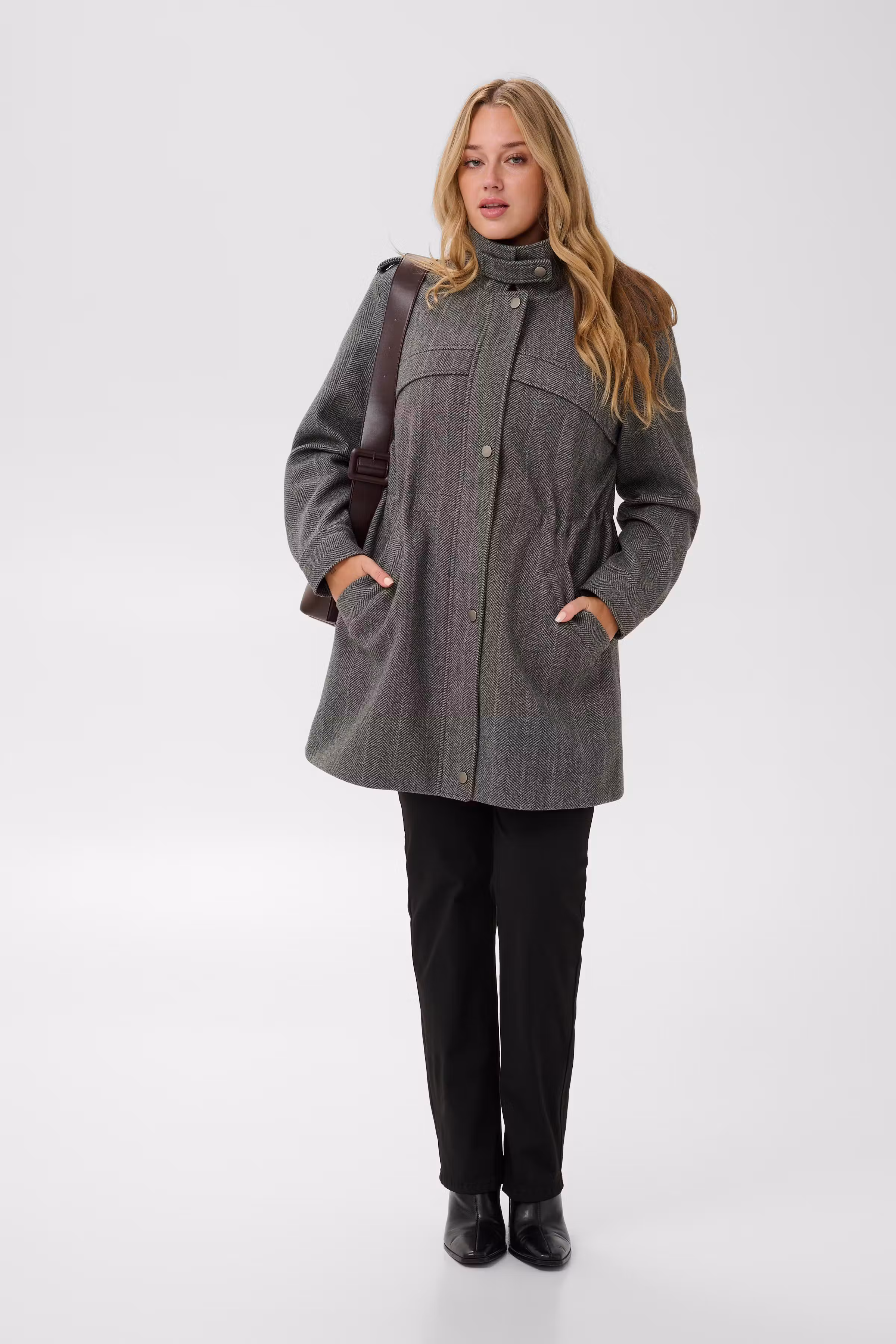 KClauren Frakke LOOKBOOK FRONT 10584545-1000058