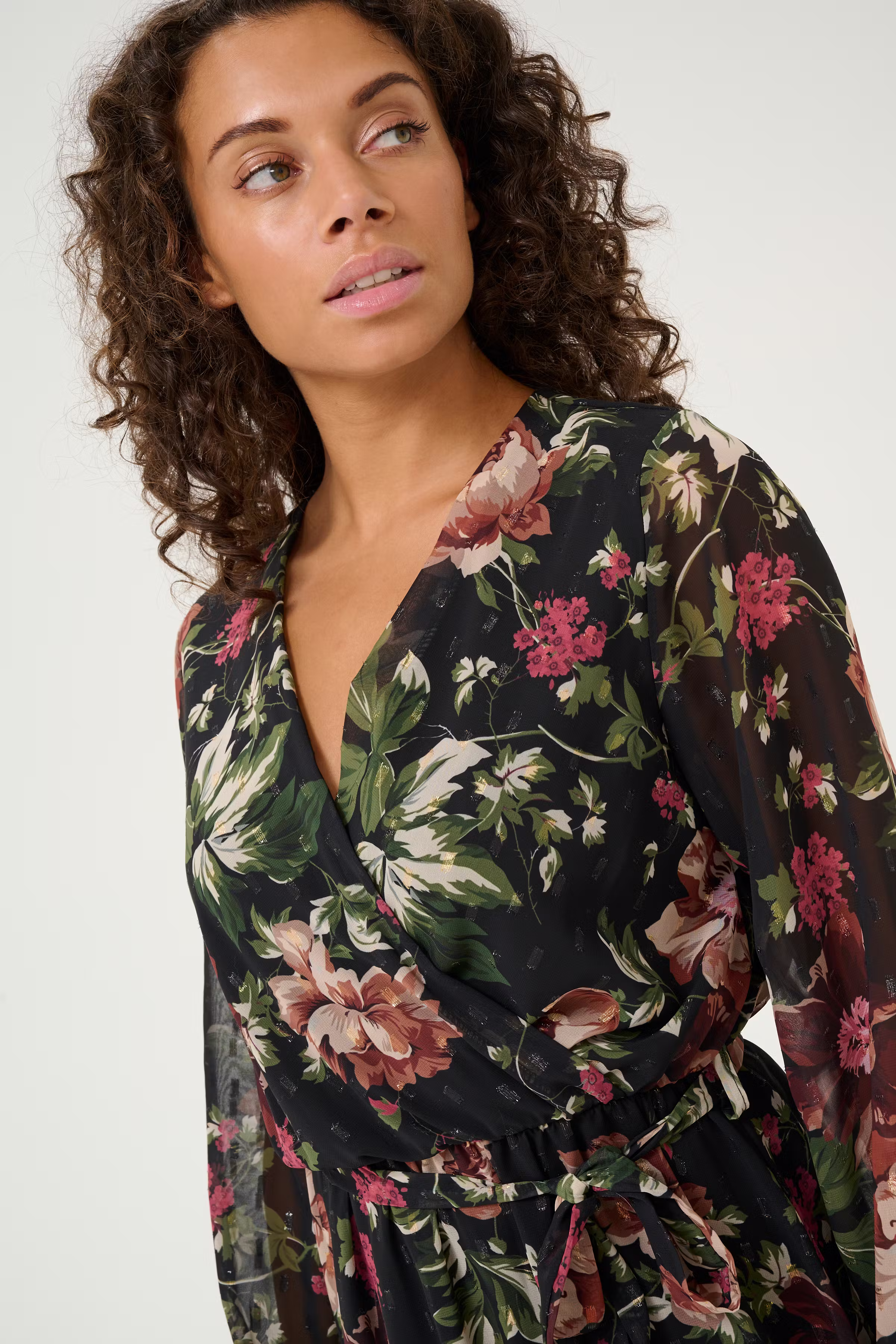 CRVallie Dress LOOKBOOK DETAIL 10614001-107827