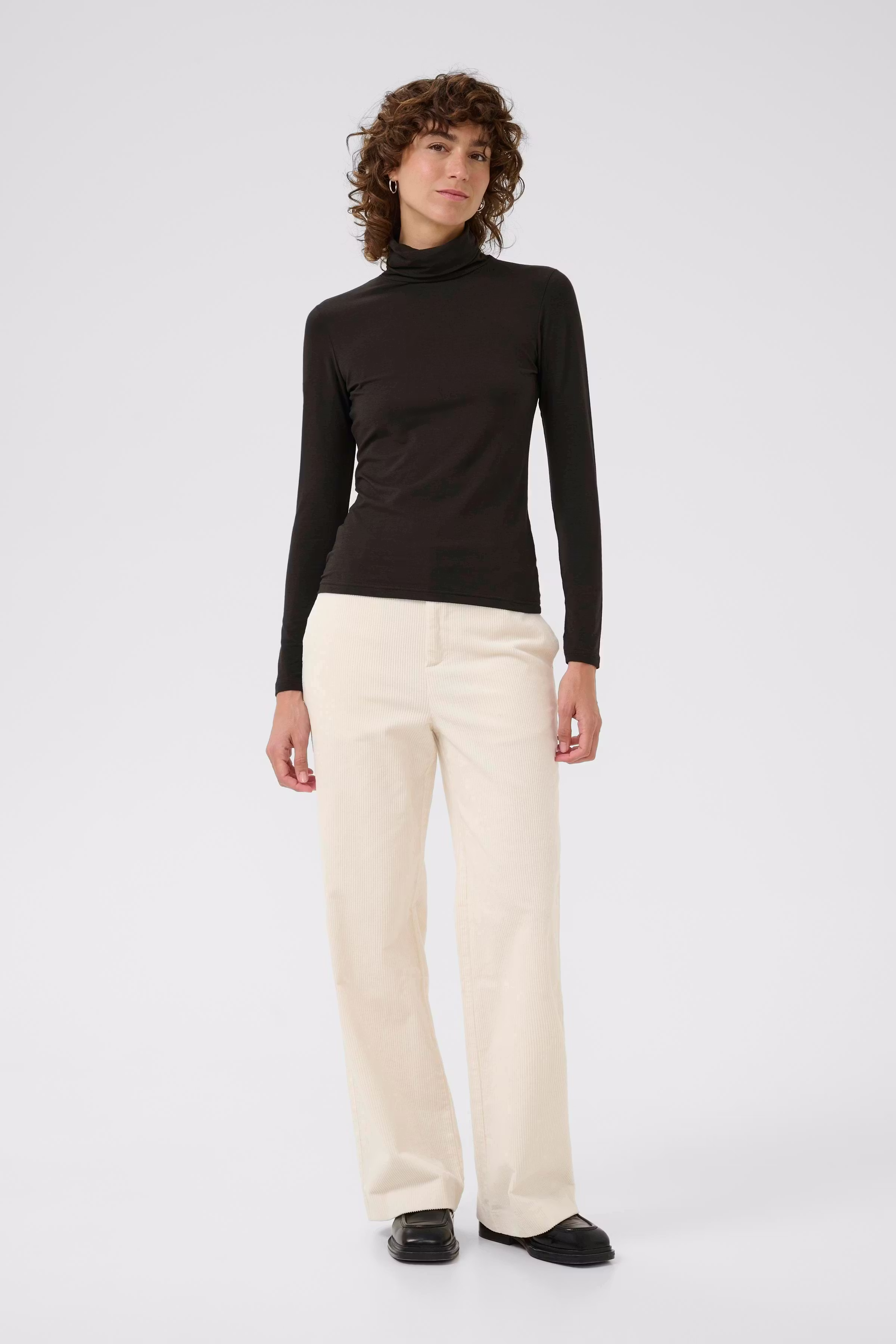 EfinasPW T-shirt LOOKBOOK FRONT 30309923-191018