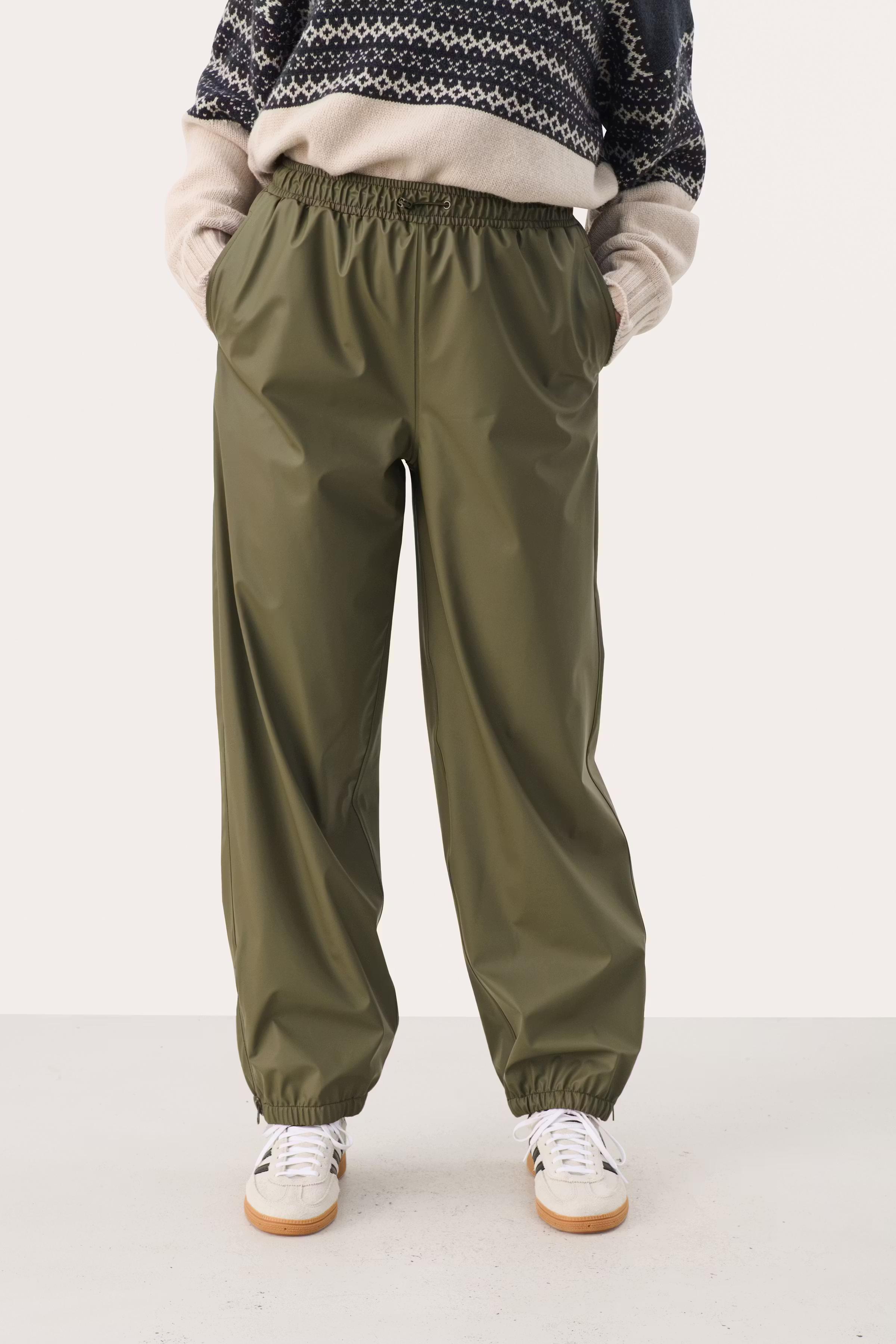 NicolettaPW Rain Pants LOOKBOOK FRONT 30309200-190510