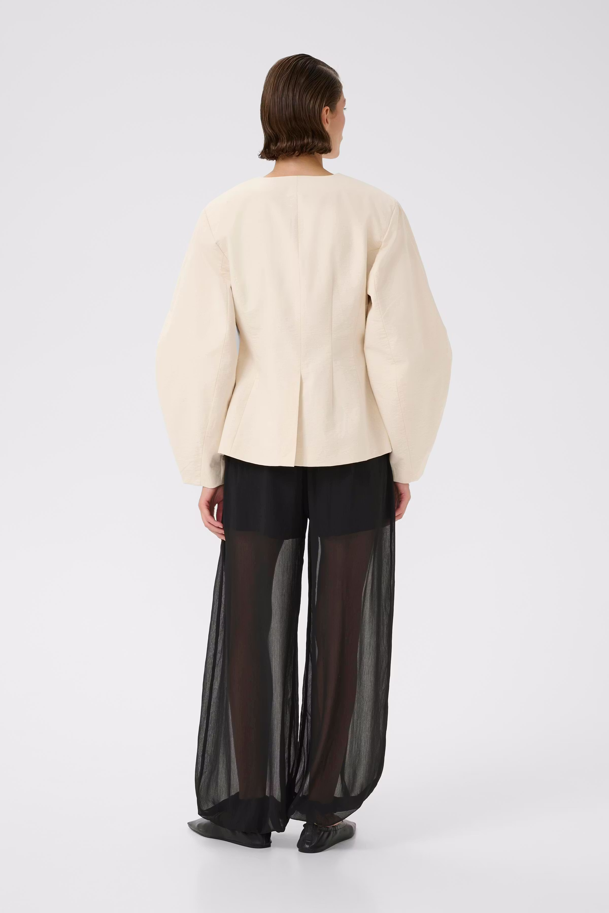 KBEmery Blazer LOOKBOOK BACK 10105897-110103