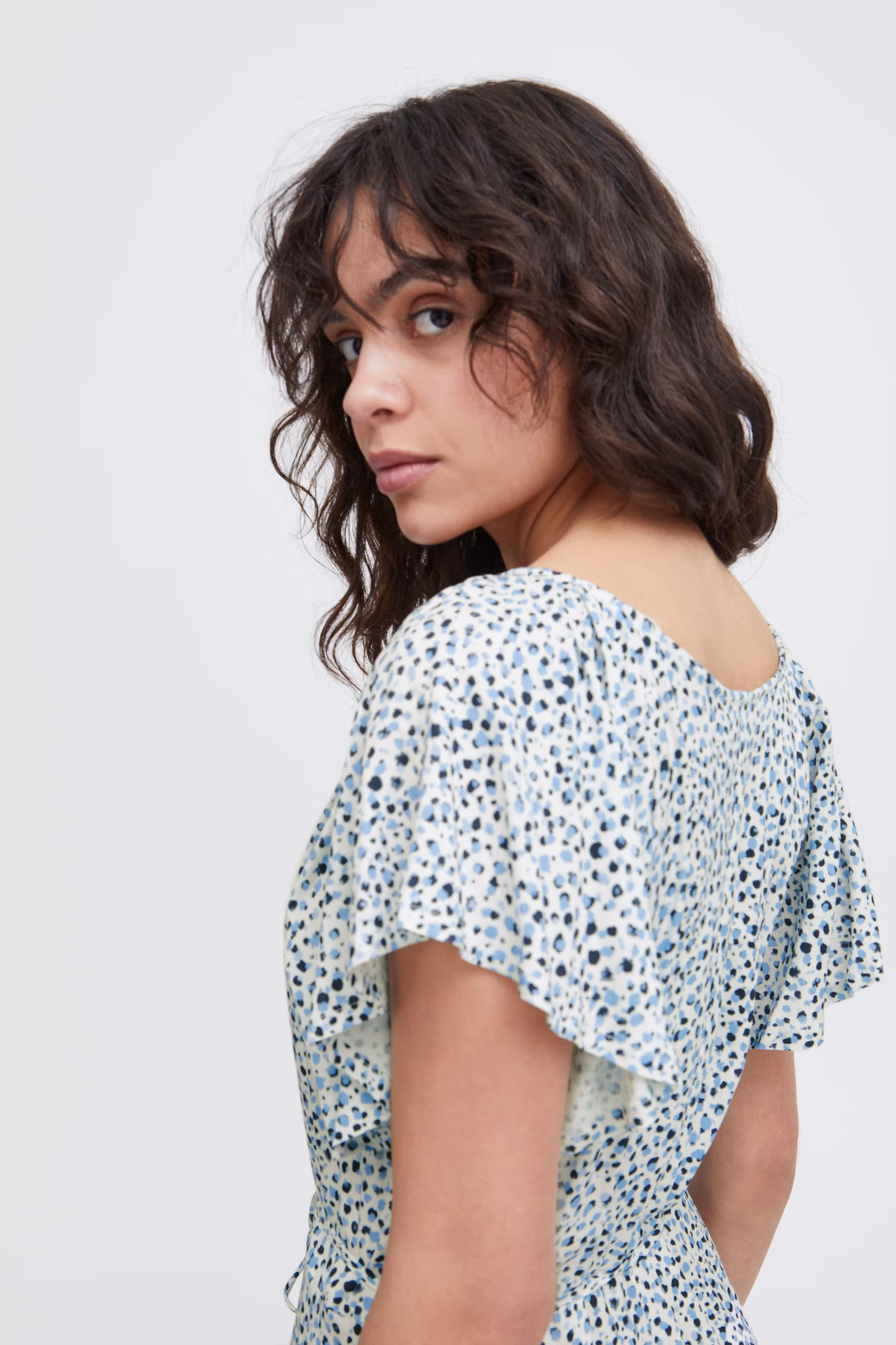 IHAYA Kleid LOOKBOOK DETAIL 20120974-203006