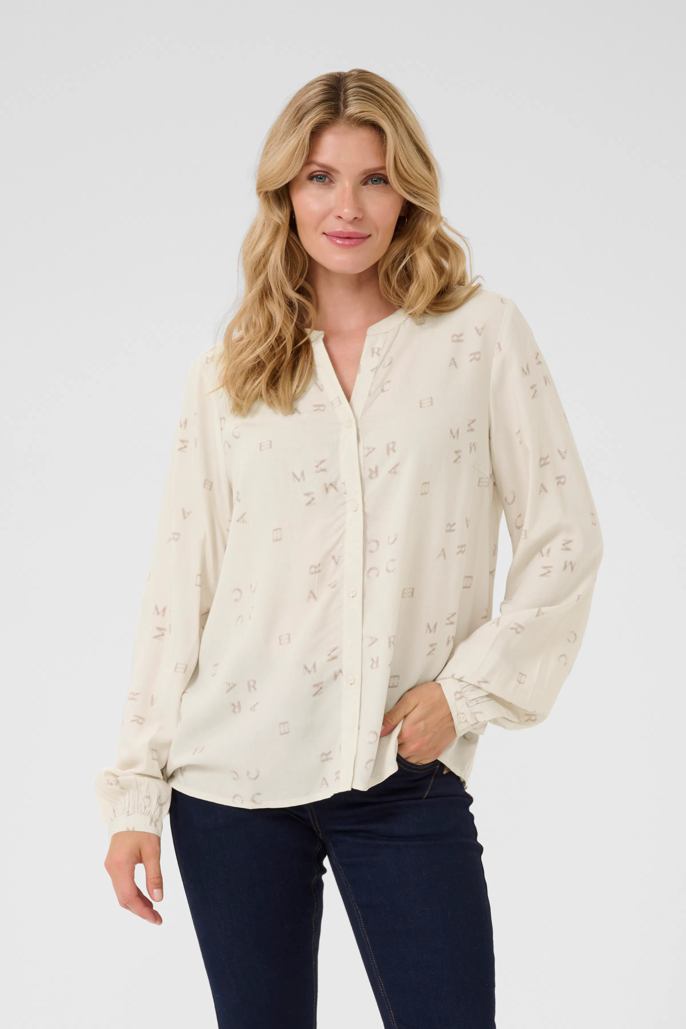 CRIjia Shirt LOOKBOOK FRONT 10612898-106687