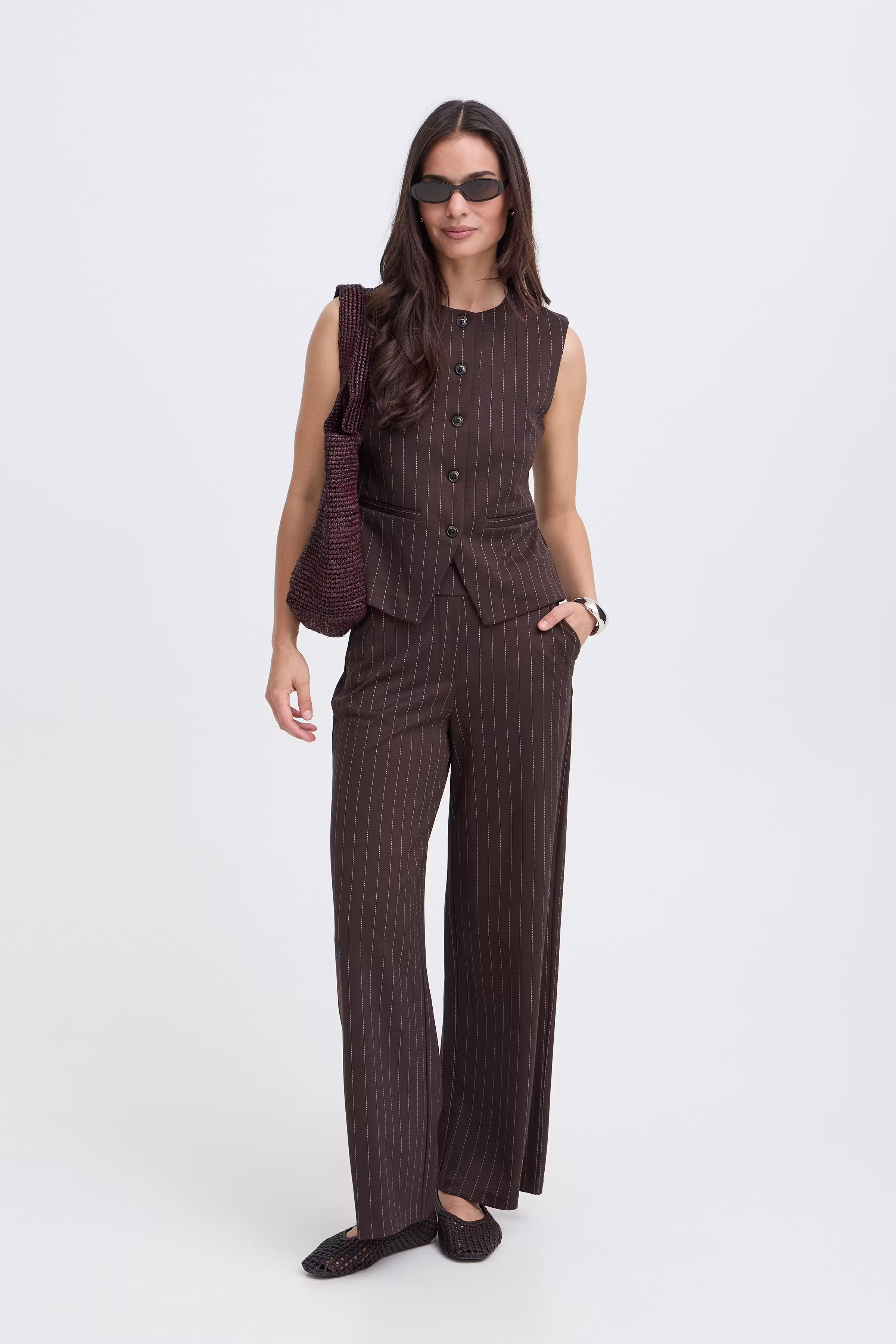 BYROWAN Väst LOOKBOOK FRONT 20819294-900014382