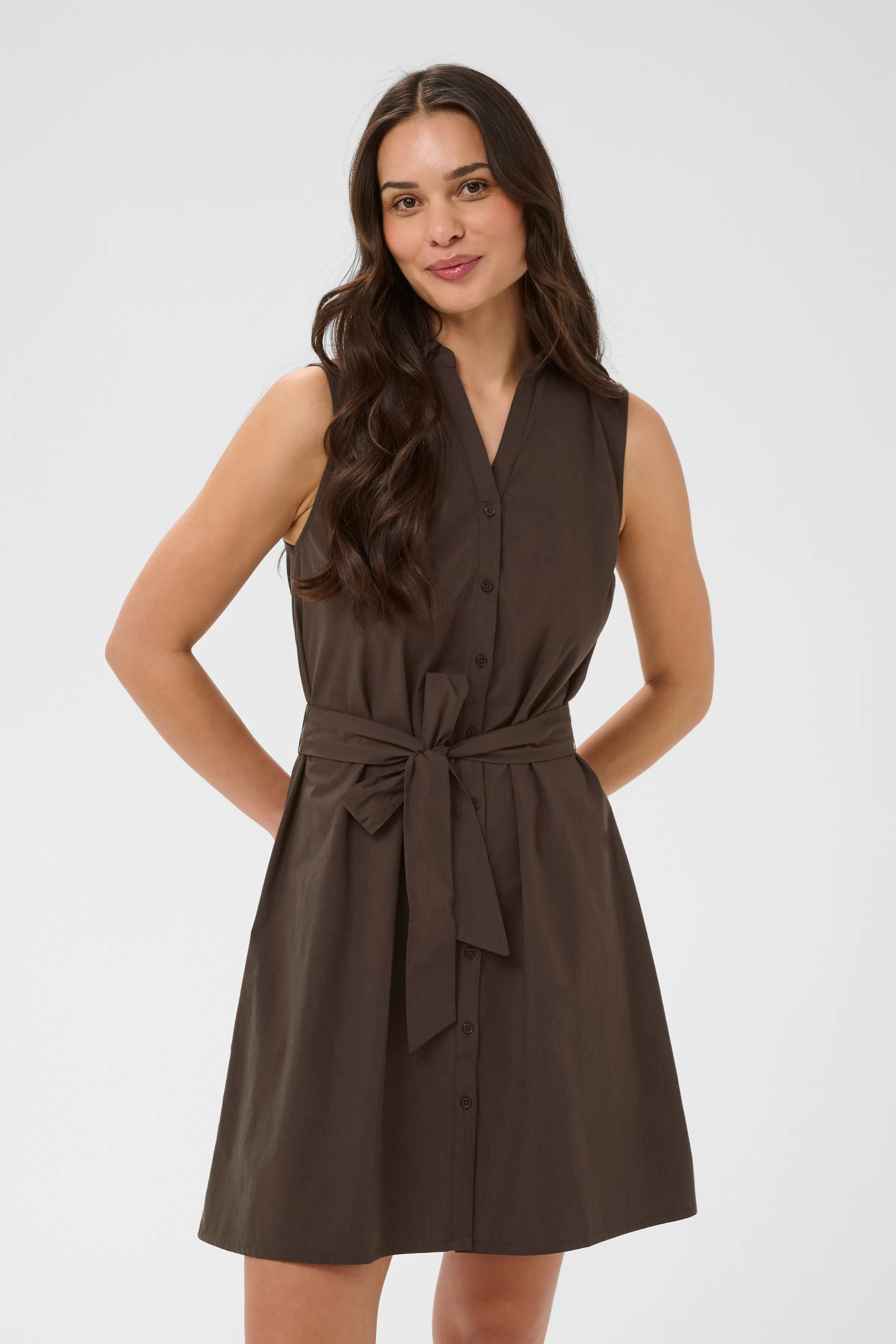 KAgiga Kjole LOOKBOOK FRONT 10512471-190912