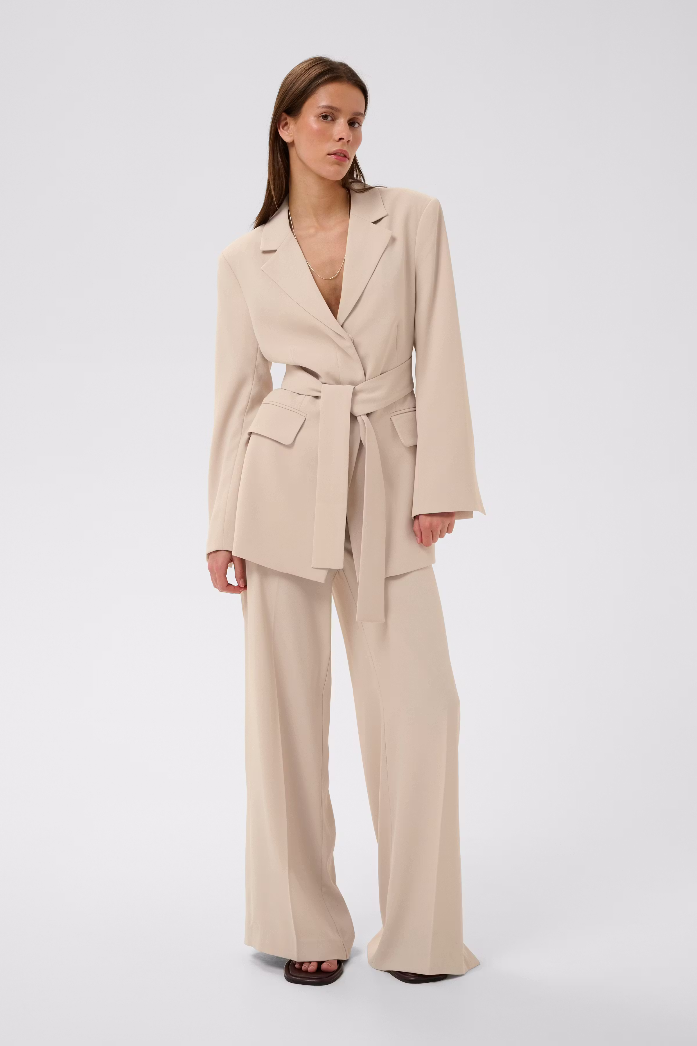 CELIAHIW Blazer LOOKBOOK FRONT 30112383-130403