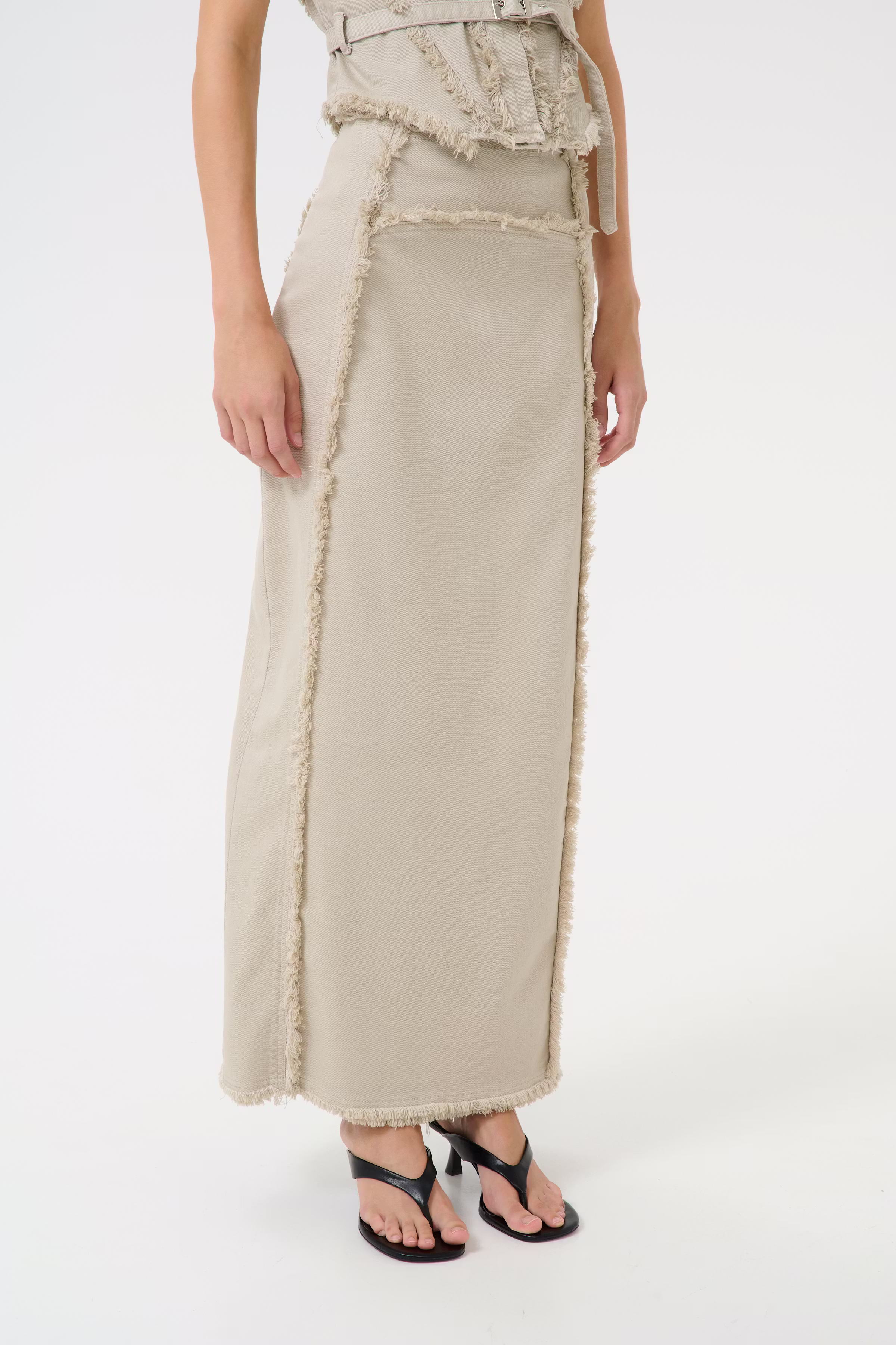 GZcatia Skirt LOOKBOOK FRONT 10910308-107592