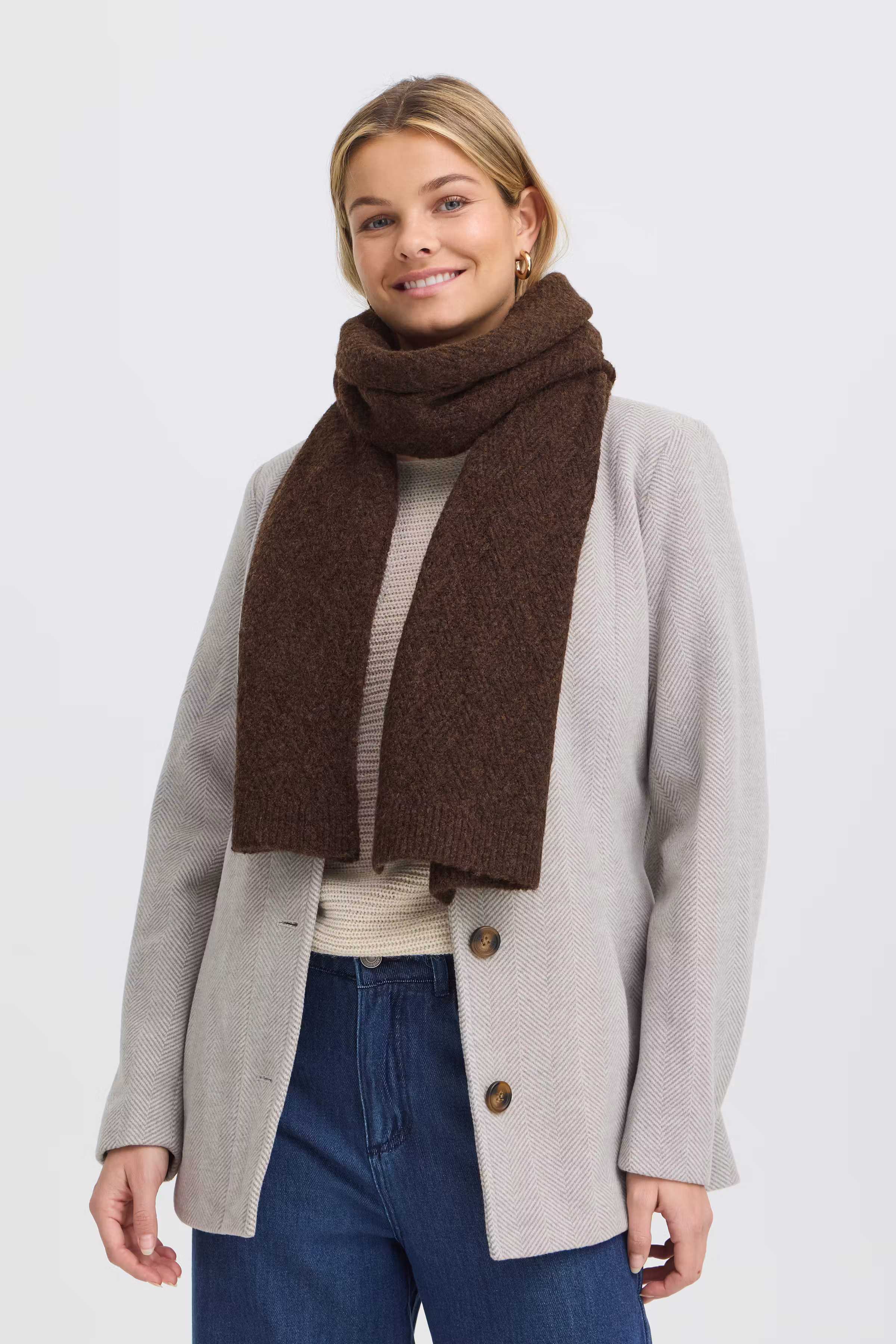 FRNETTY Skjerf LOOKBOOK FRONT 20618141-1909161