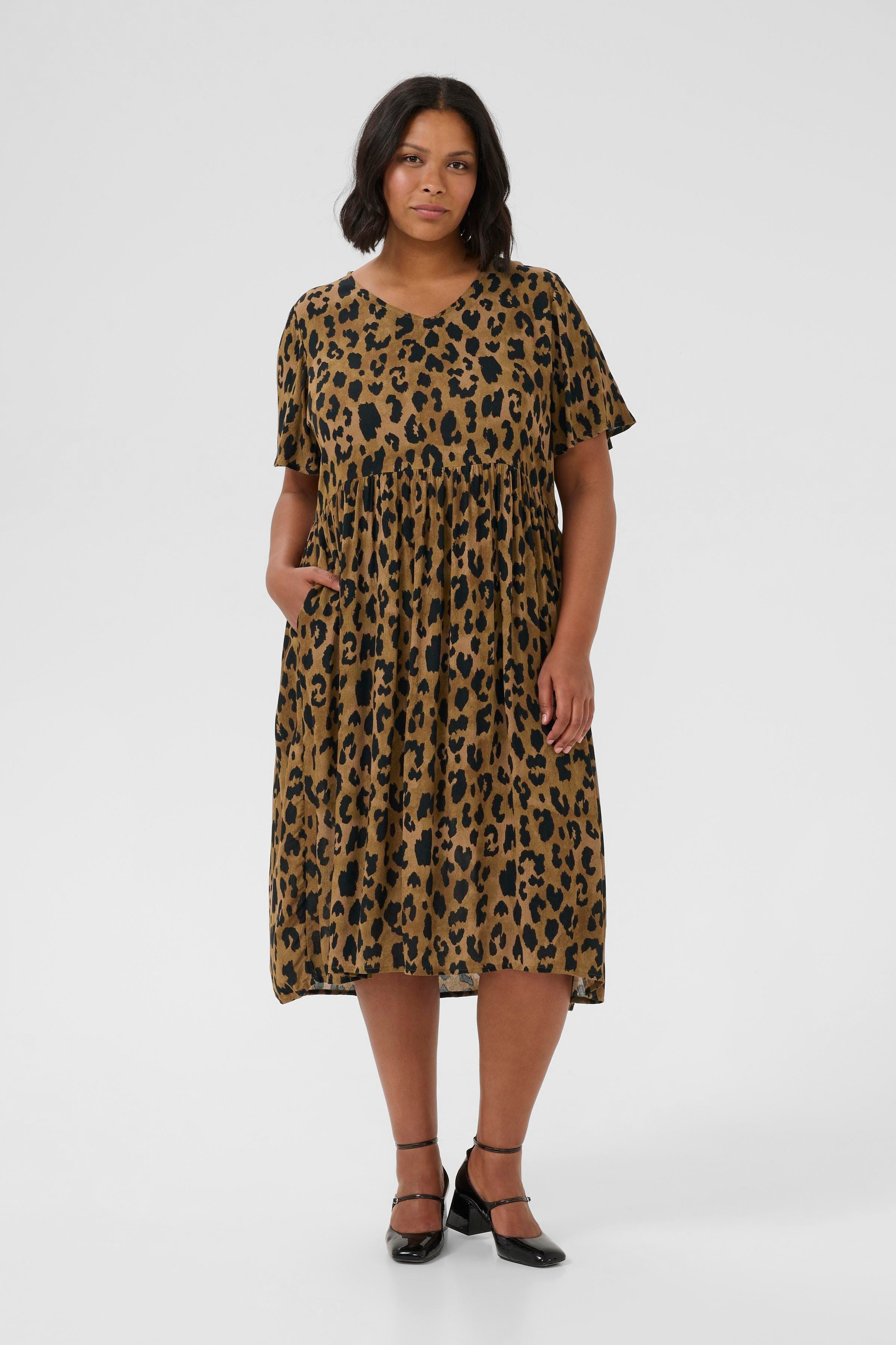 KCmolly Dress LOOKBOOK FRONT 10583503-107946