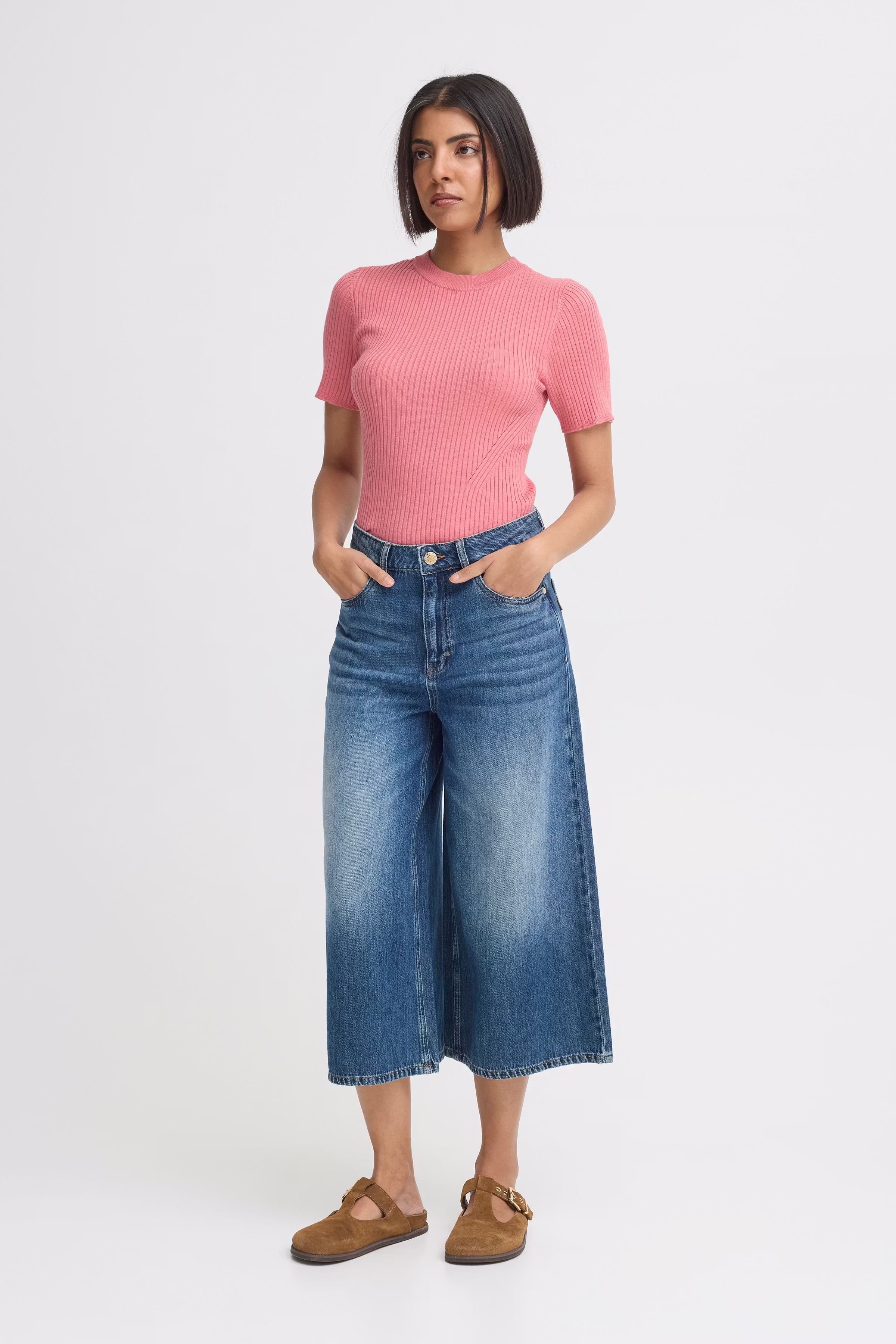 PZALEXI UHW JEANS WIDE LEG LOOKBOOK FRONT 50210209-200005