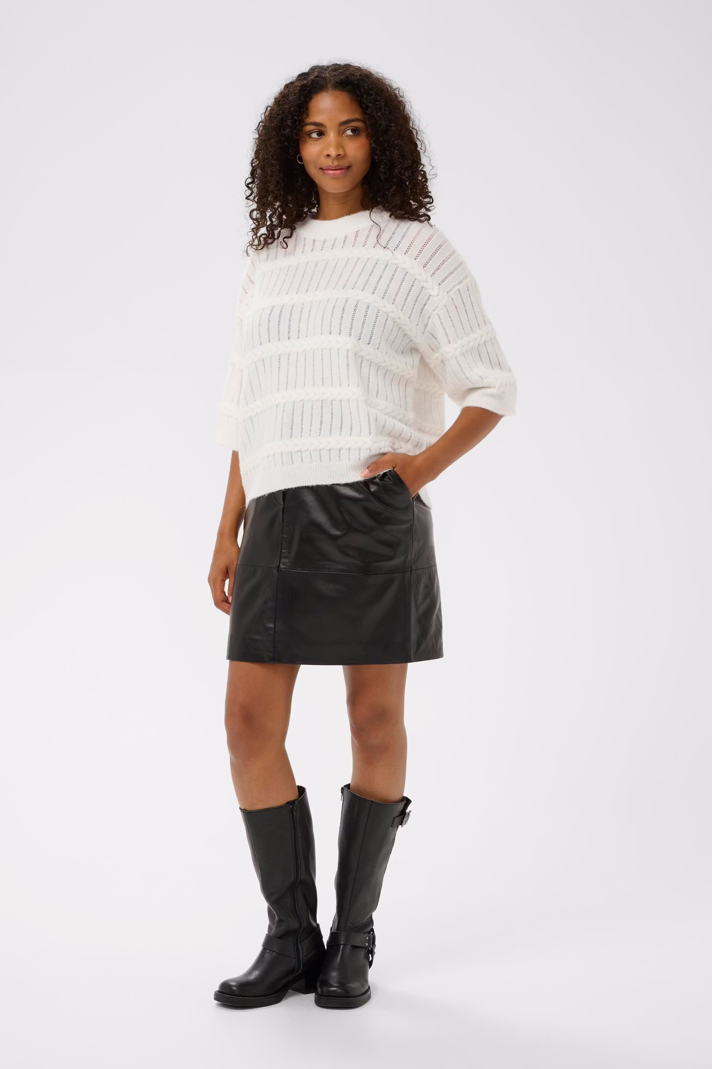 KAmonia Pullover LOOKBOOK FRONT 10511053-110602