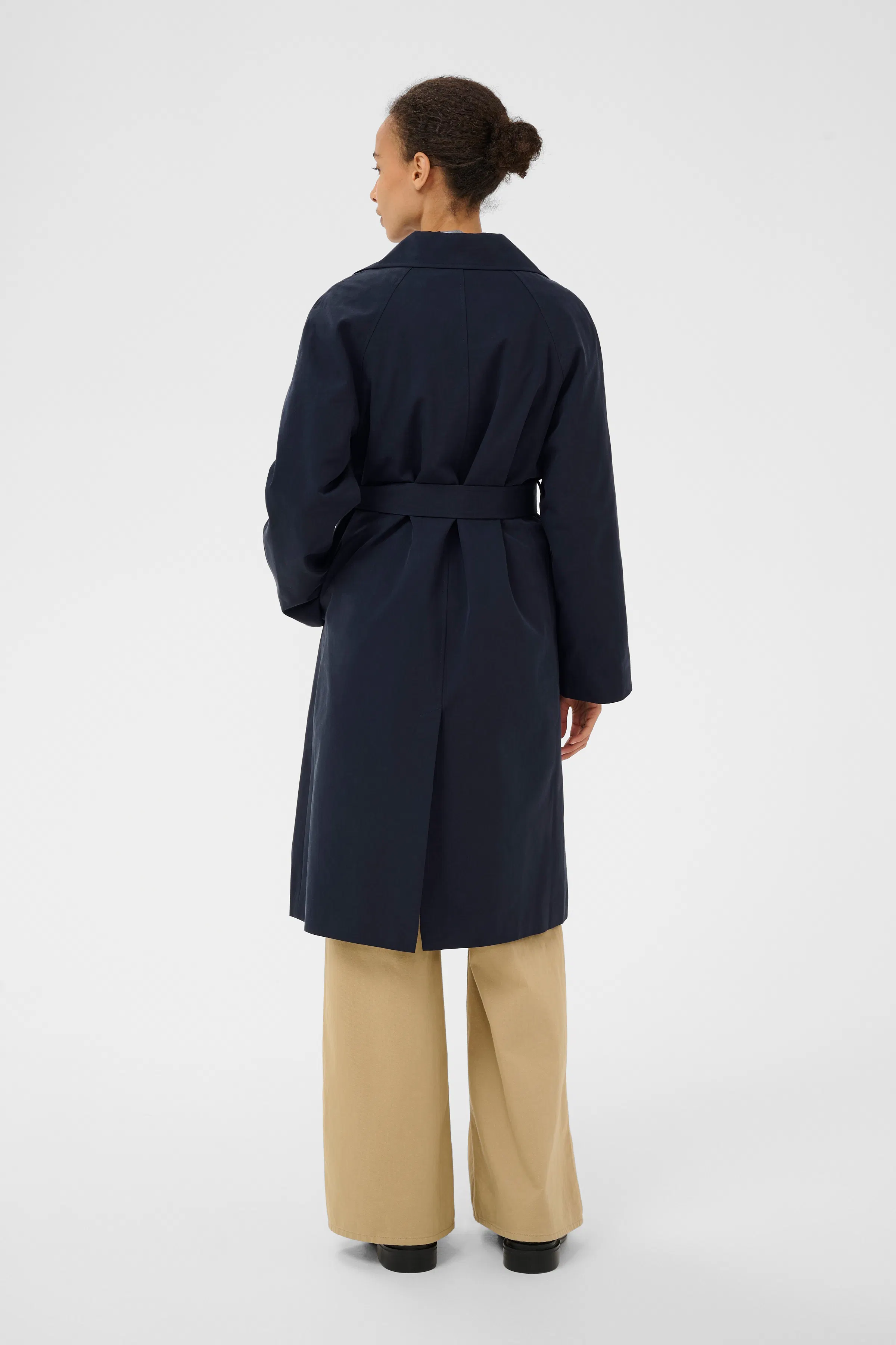 AubriePW Coat LOOKBOOK BACK 30310477-194013