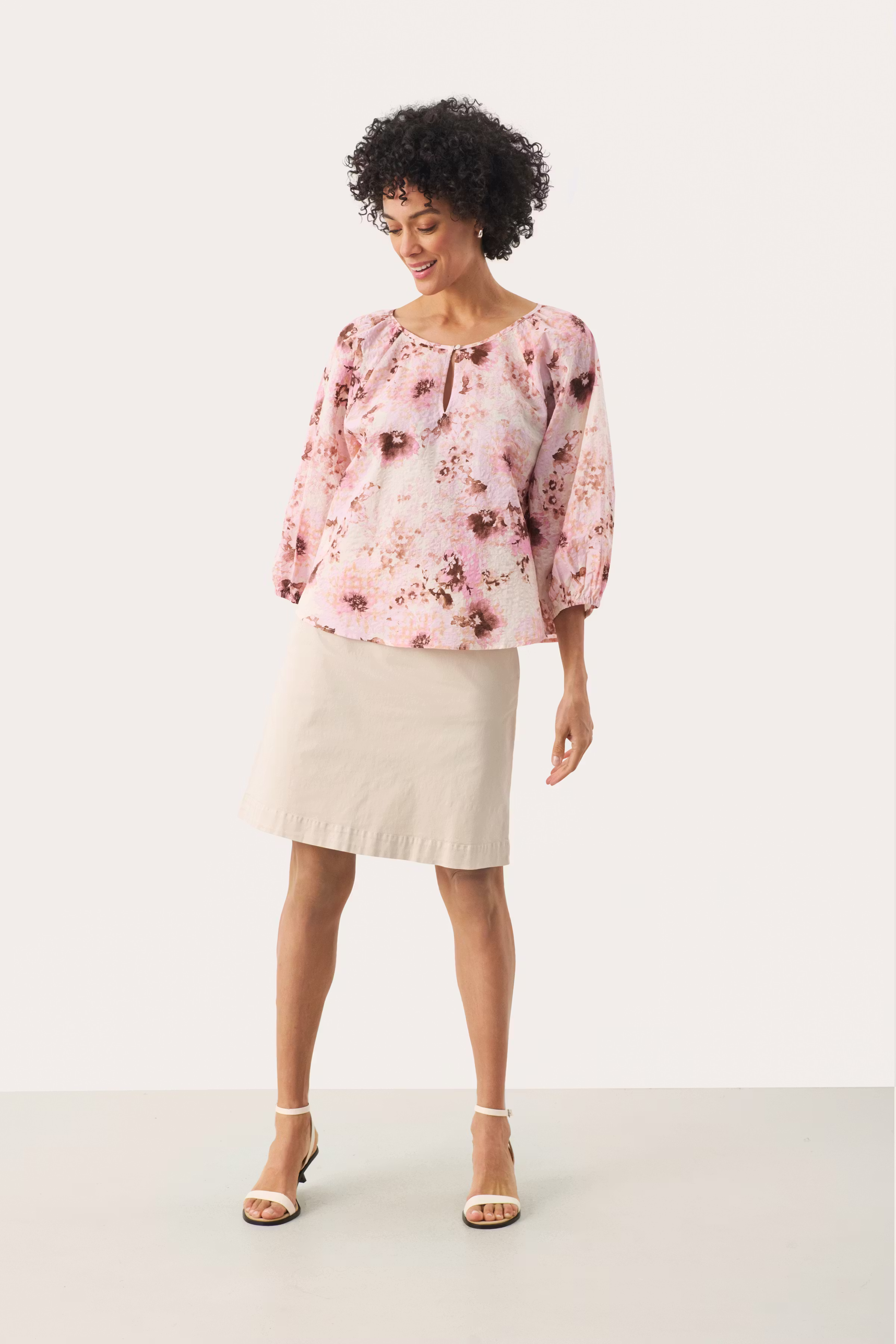 RaduniPW Top LOOKBOOK FRONT 30310058-303767