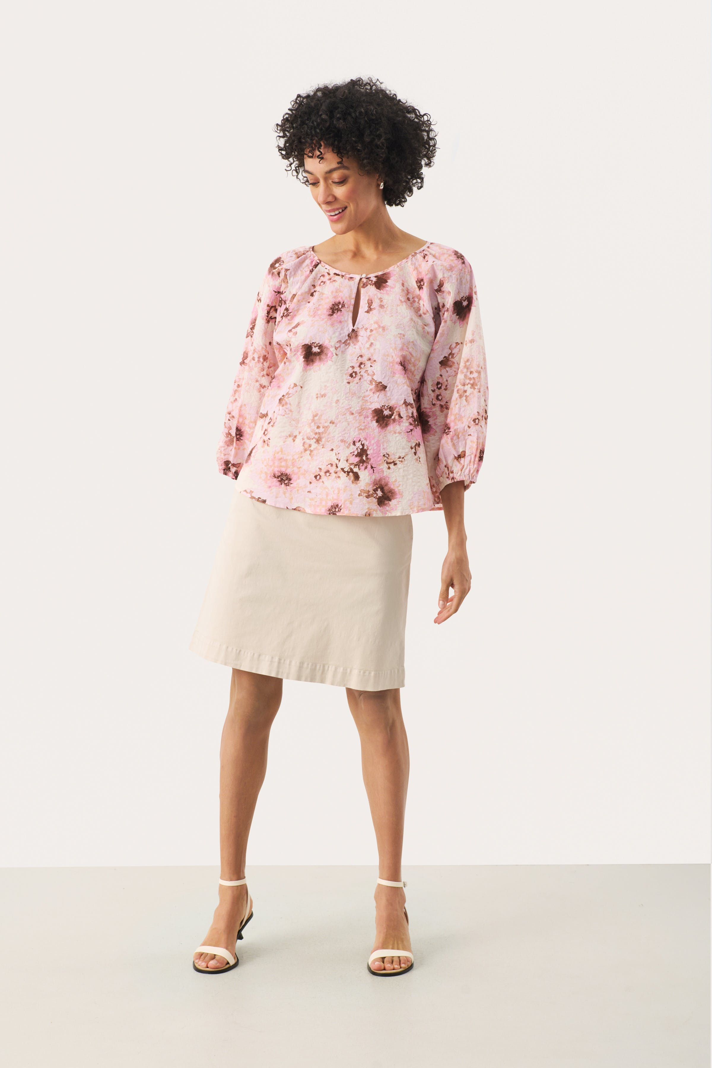 RaduniPW Top LOOKBOOK FRONT 30310058-303767