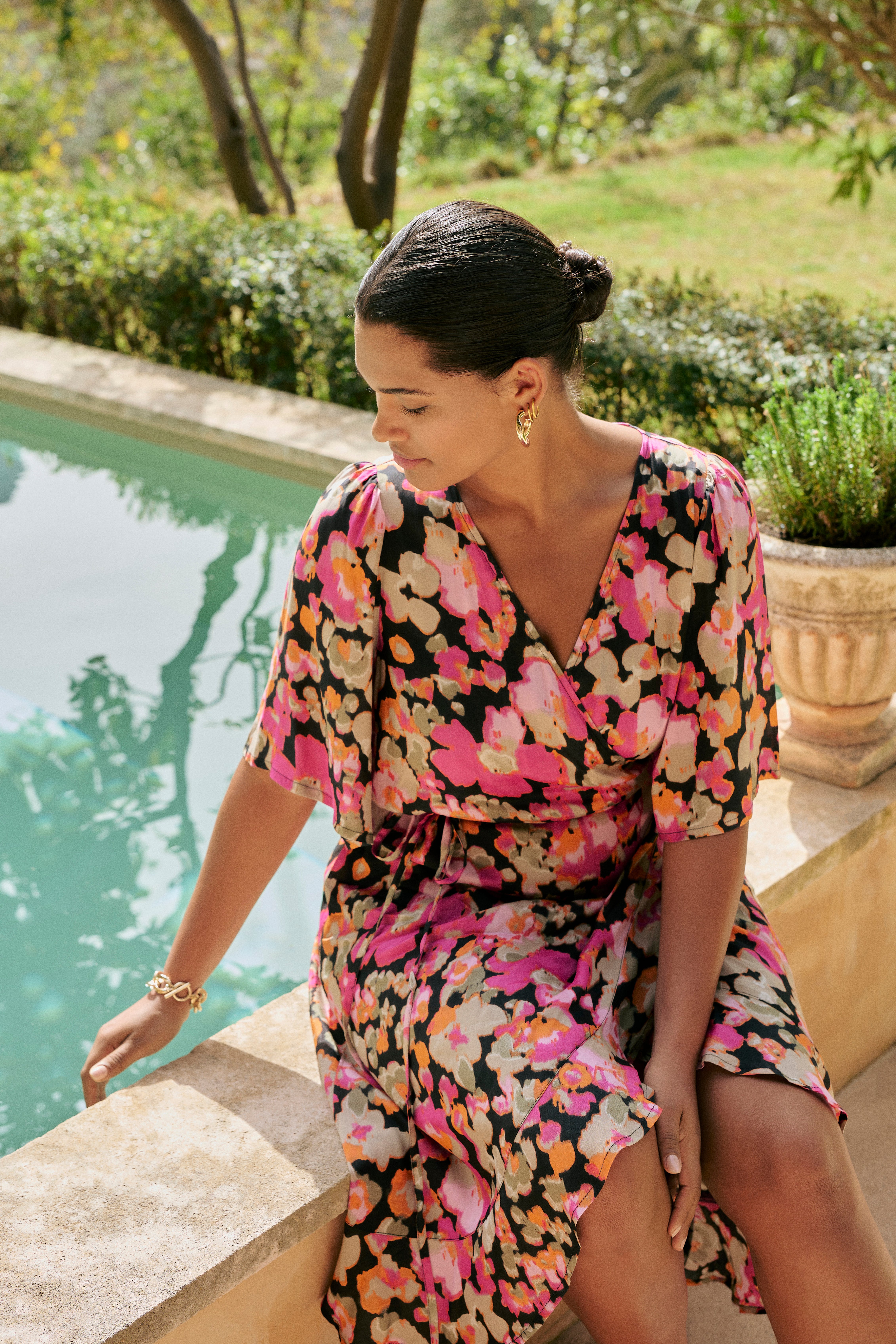 KApollie Dress LOCATION NONE 10508550-105741