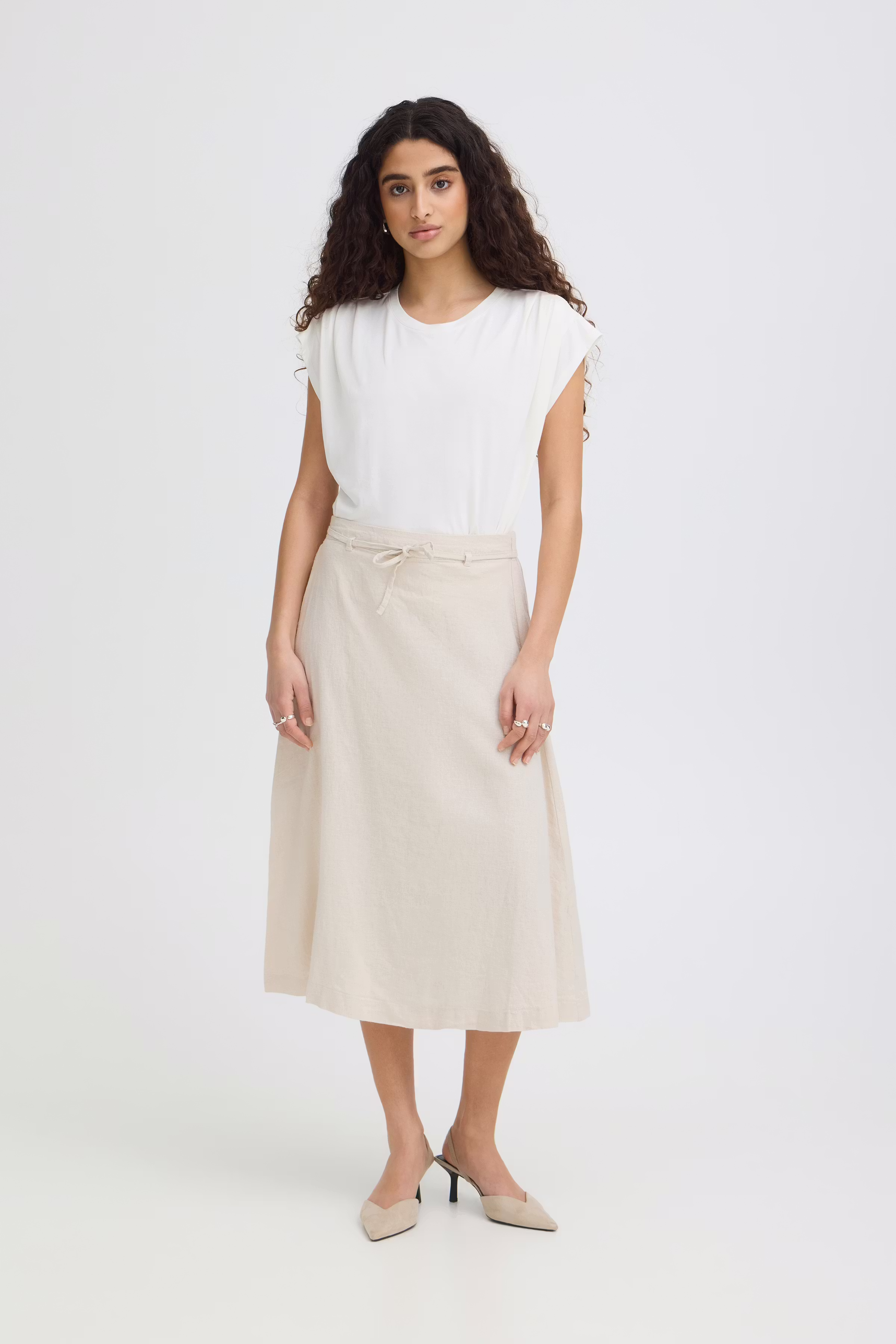 IHLINNO Skjørt LOOKBOOK FRONT 20125601-204424