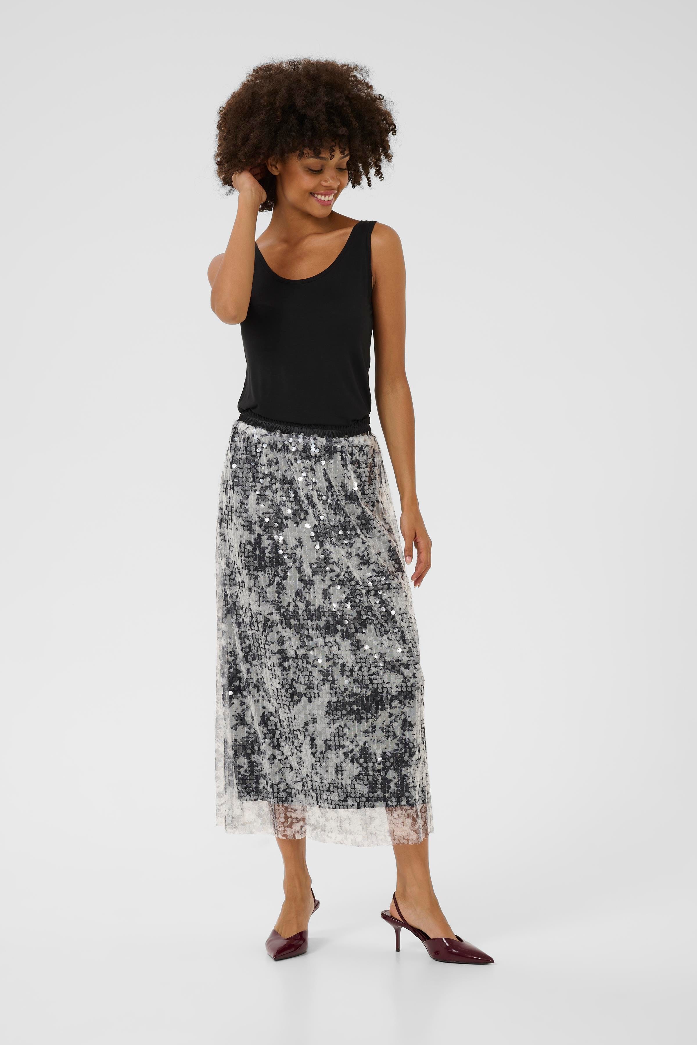 CUwilma Paillettenrock LOOKBOOK FRONT 50112296-108400