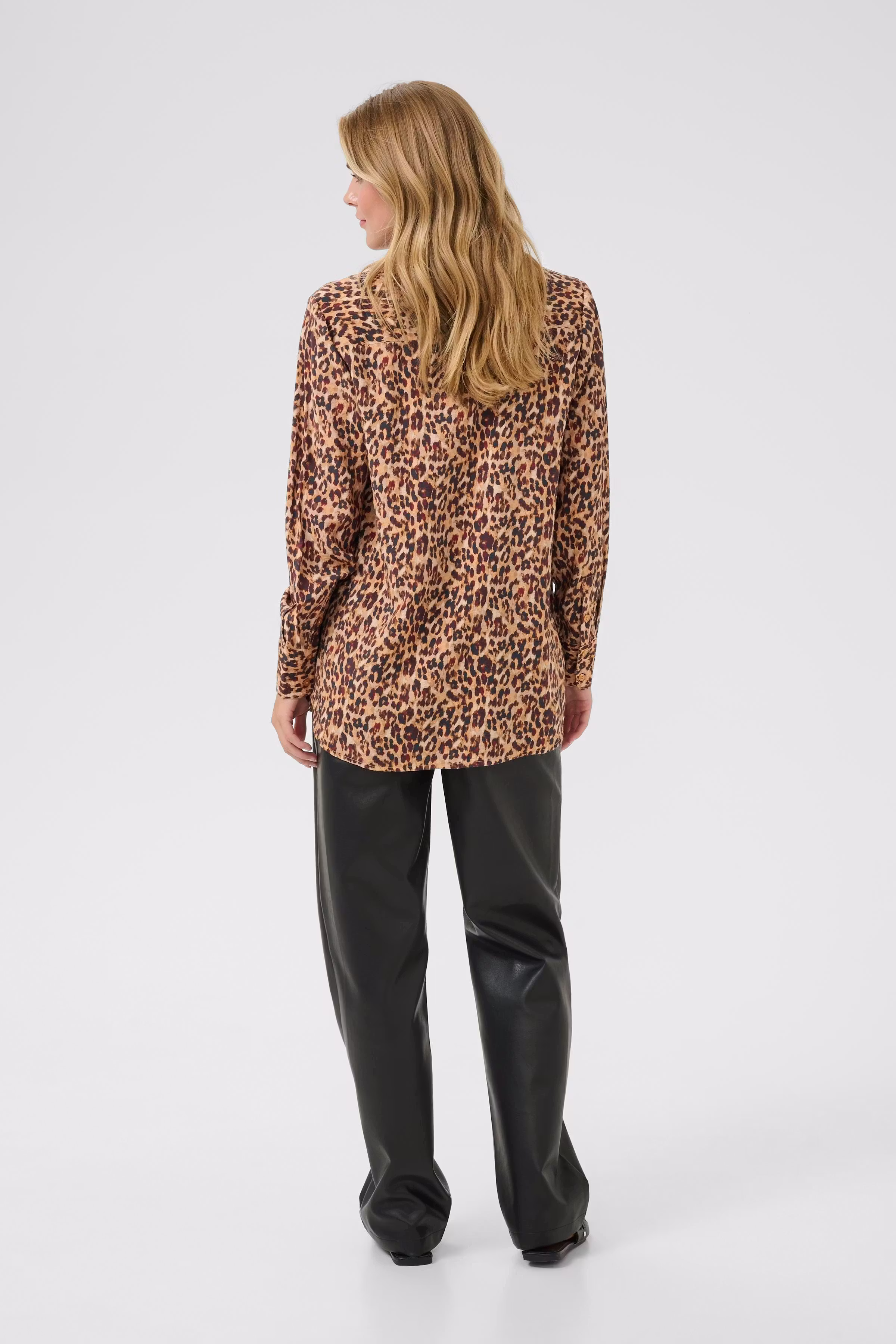CREluna Shirt LOOKBOOK BACK 10614151-108256