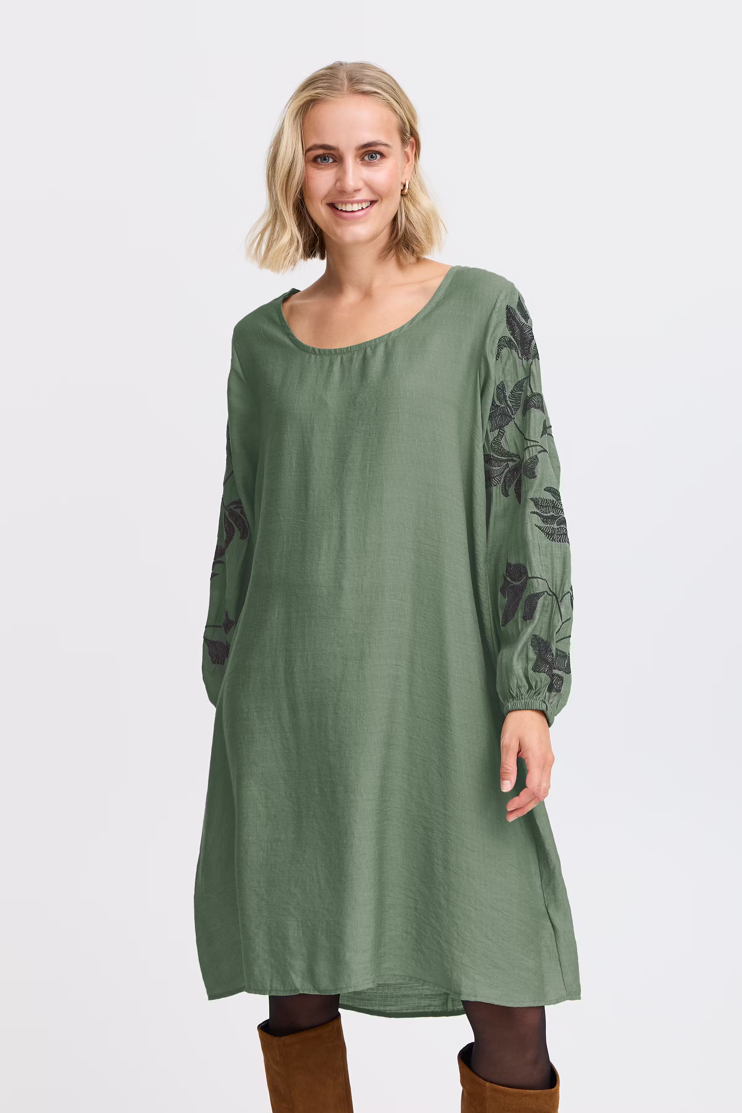 FRHARBO Kjole LOOKBOOK FRONT 20614640-203784