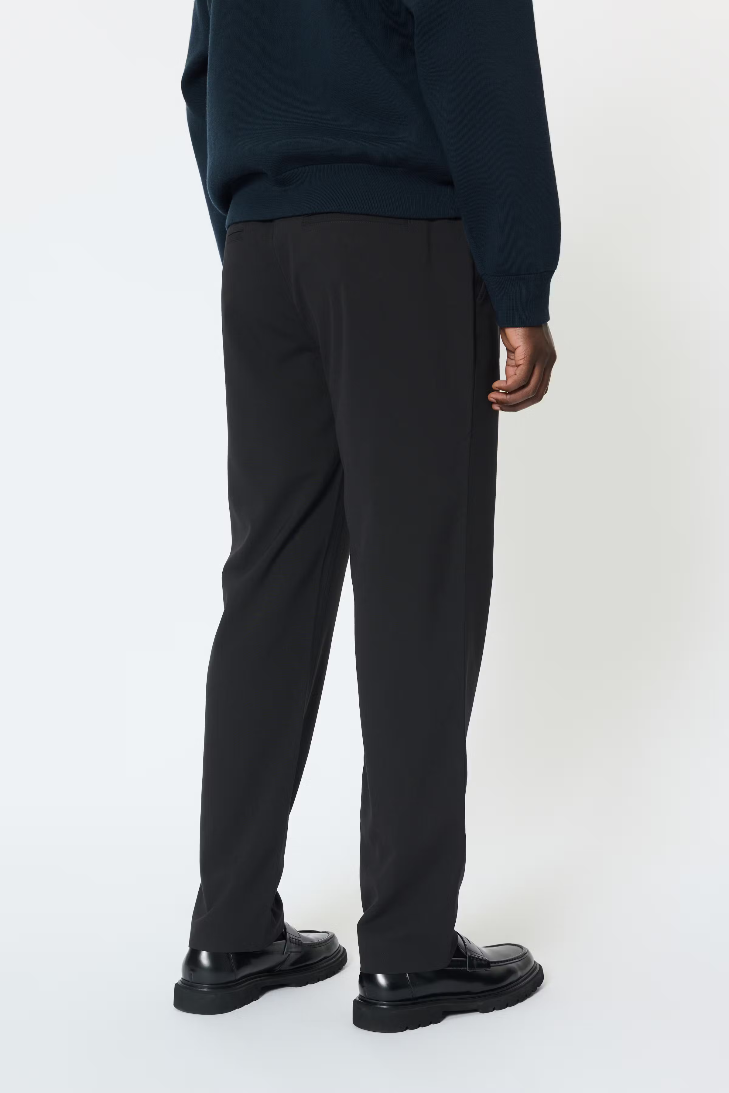 MAhart Trousers LOOKBOOK BACK 30208992-300275