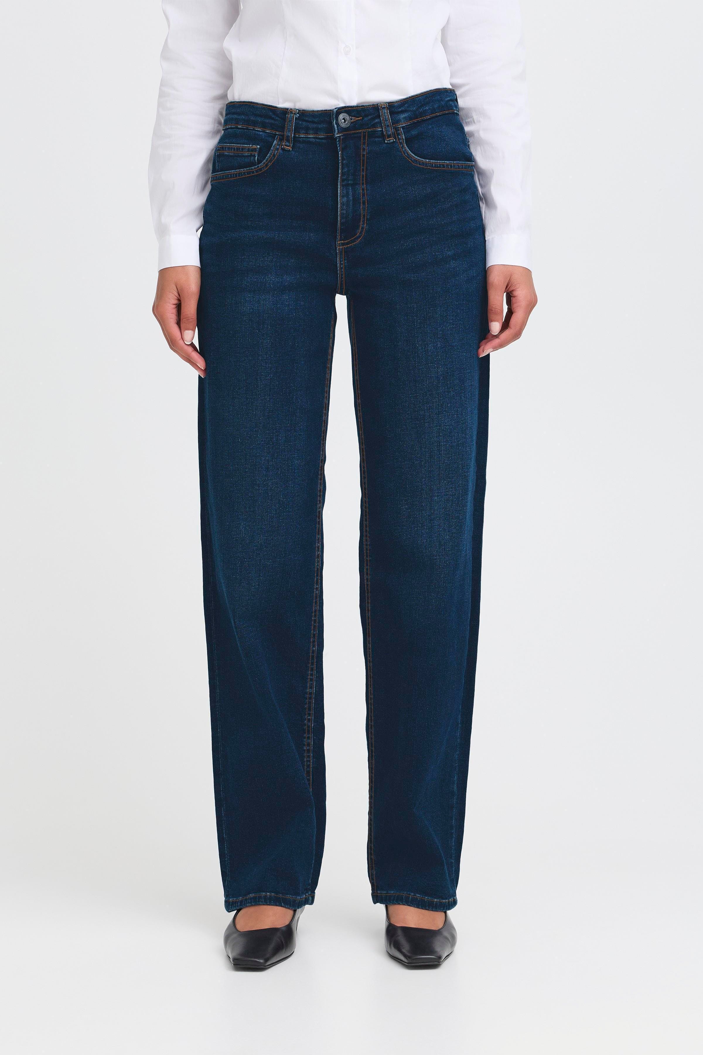 IHTWIGGY STRAIGHT Jeans LOOKBOOK FRONT 20119128-200340