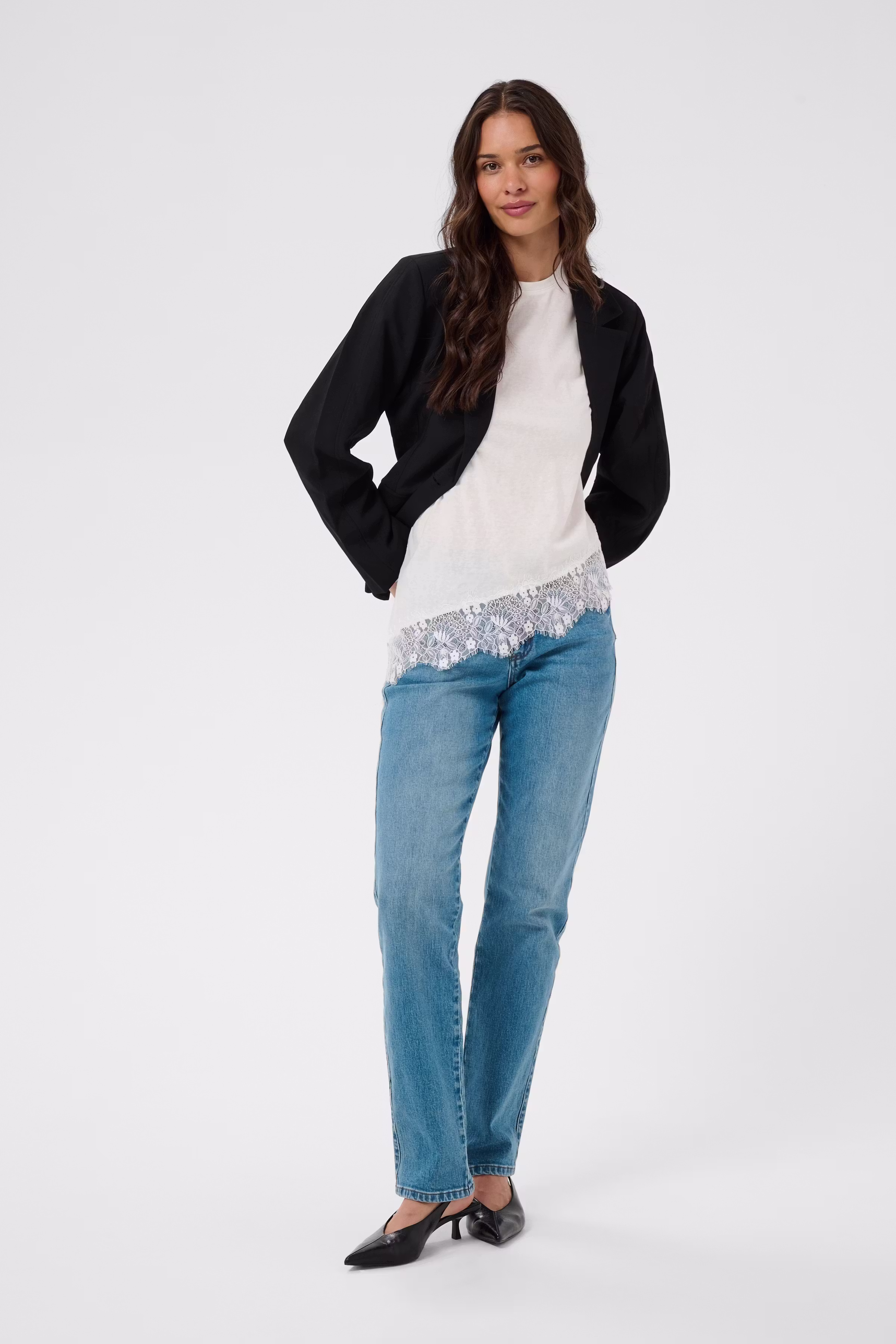 KAmelis T-shirt LOOKBOOK FRONT 10512731-110602