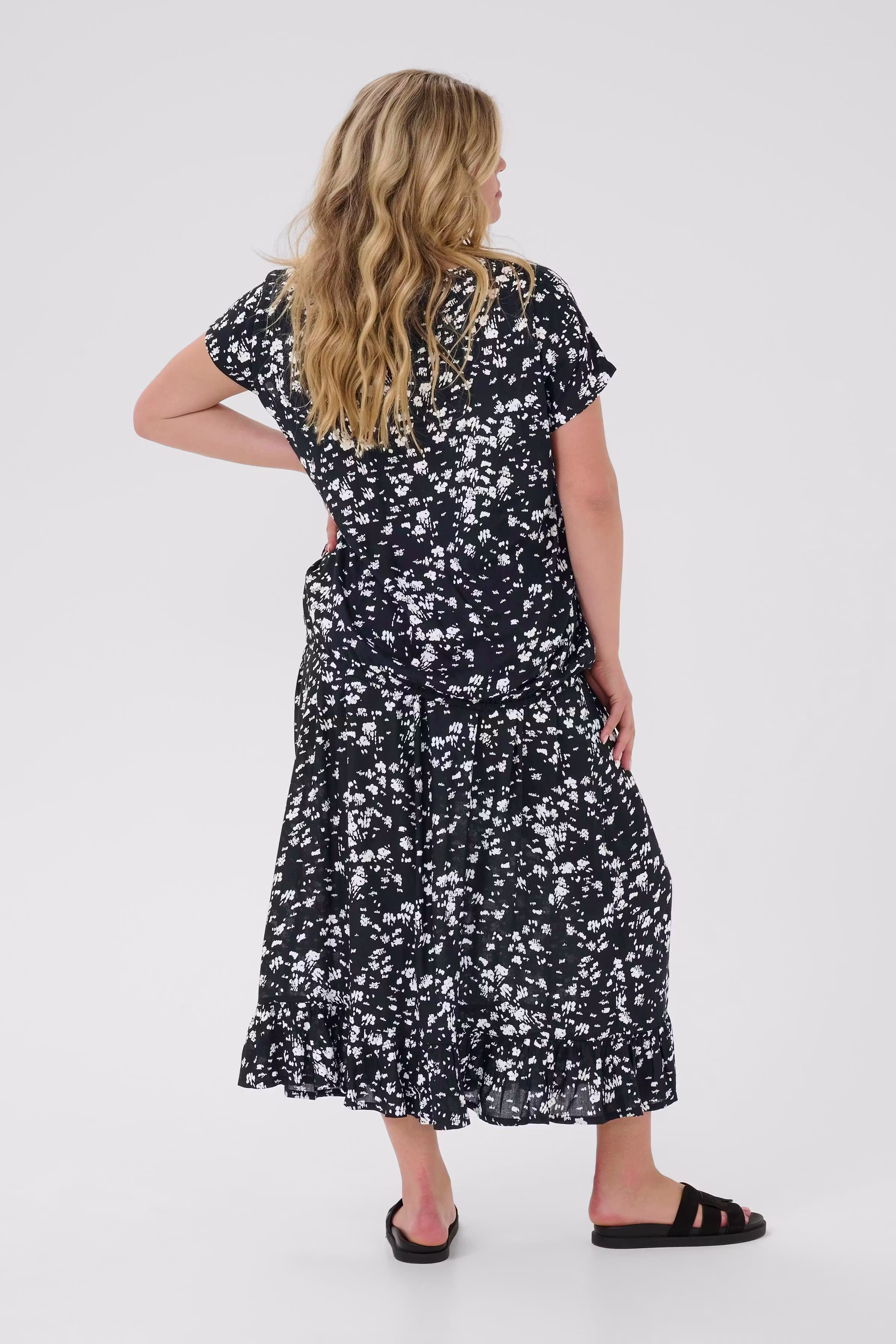 KCbella Bluse LOOKBOOK BACK 10582488-107908