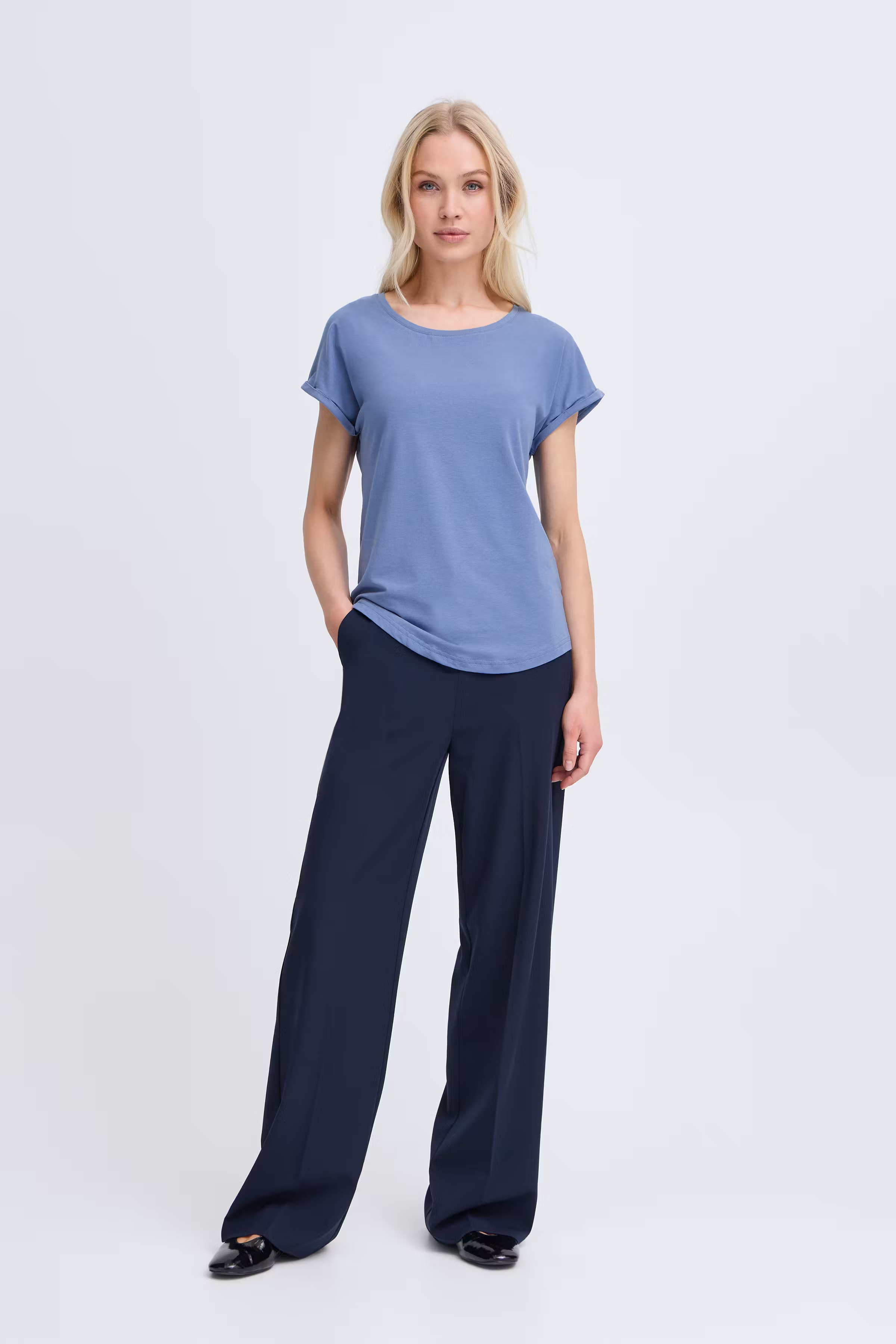 BYPamila T-shirt LOOKBOOK FRONT 20804205-174028