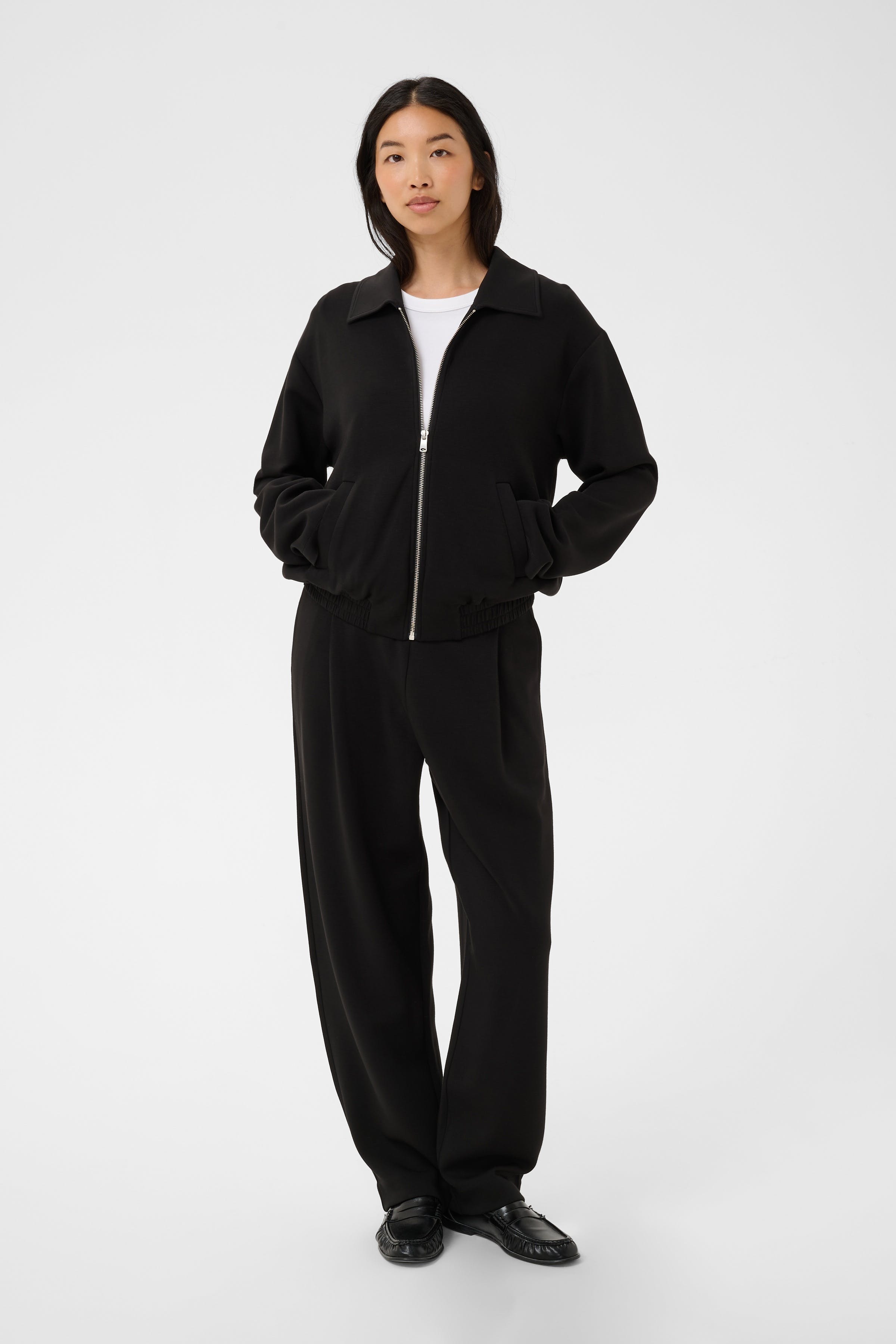ChenayaPW Sweatshirt LOOKBOOK FRONT 30310826-194008